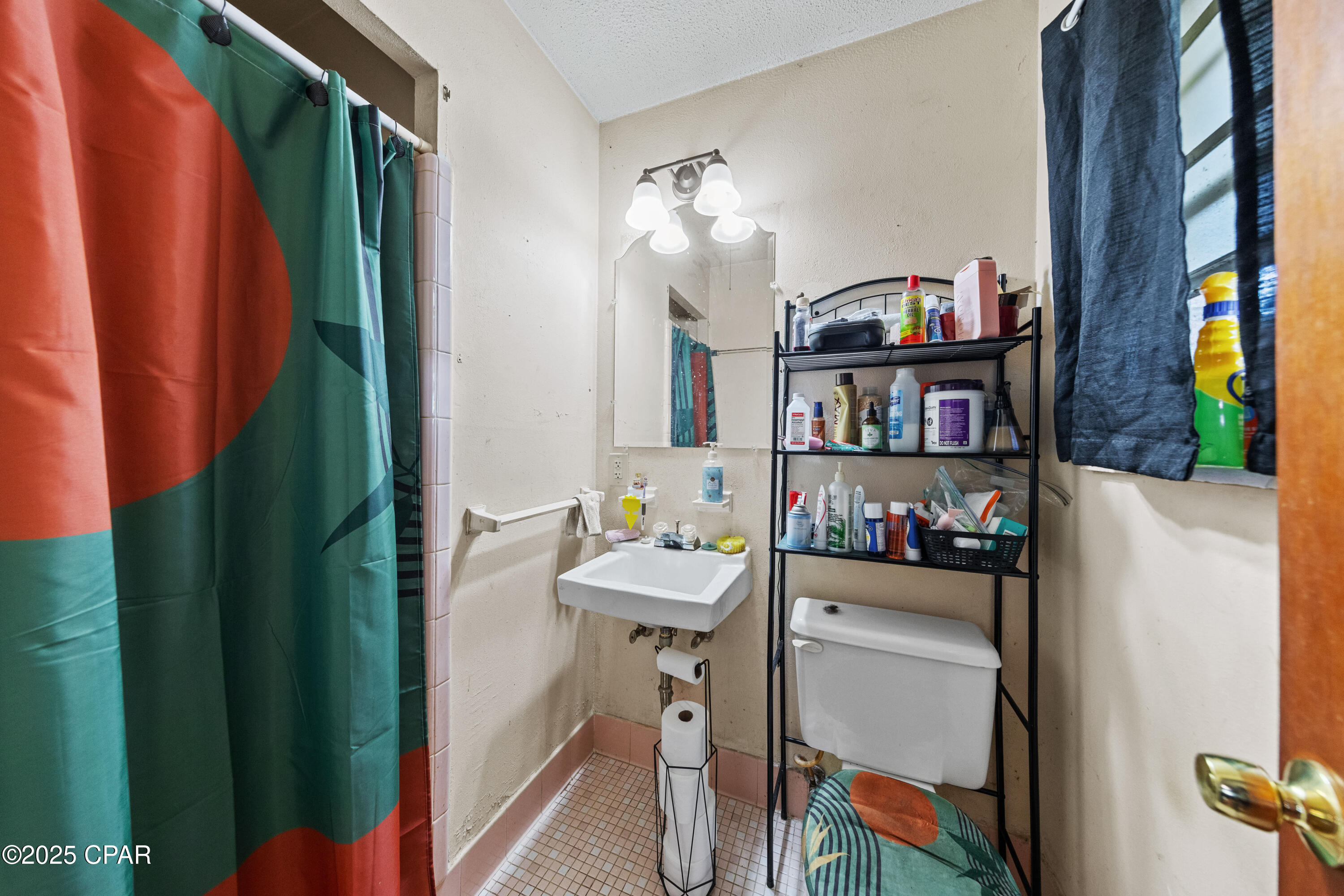 Listing photo id 17 for 6131 Angelina Rd. Road