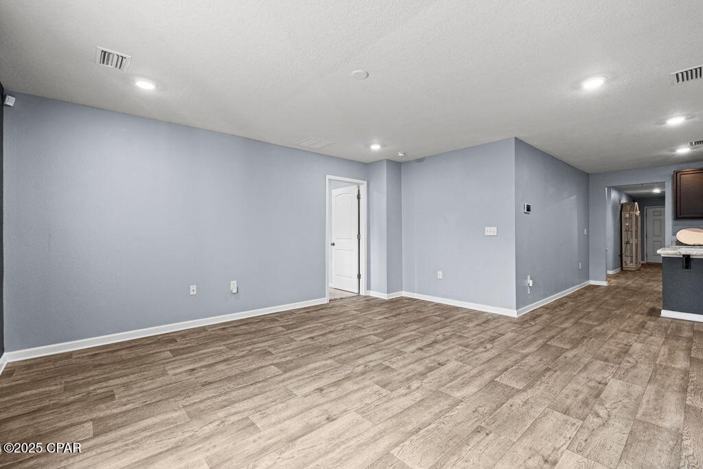 Image 12 For 185 Sea Fox Drive