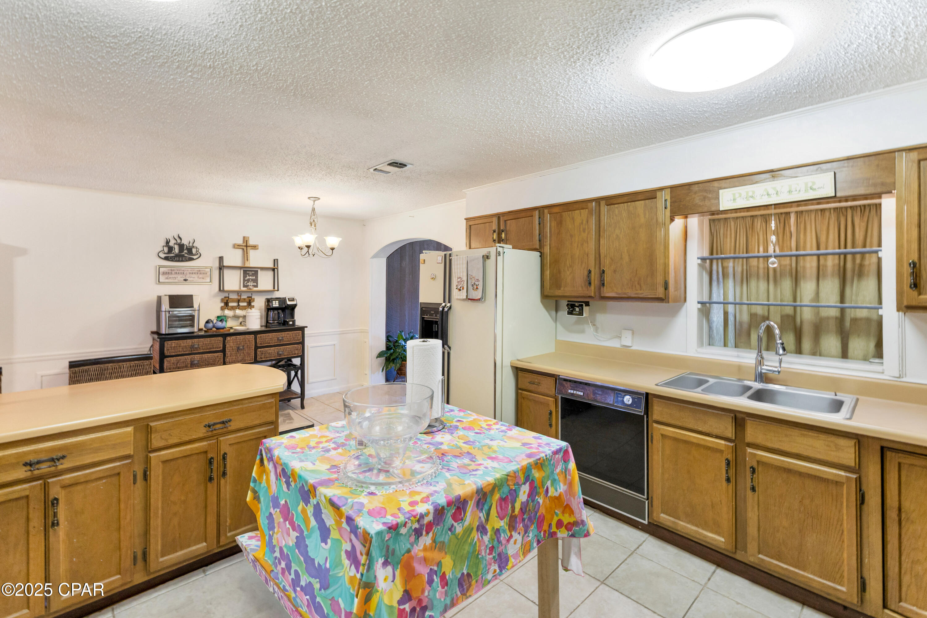 Image 17 For 176 Bourbon Street