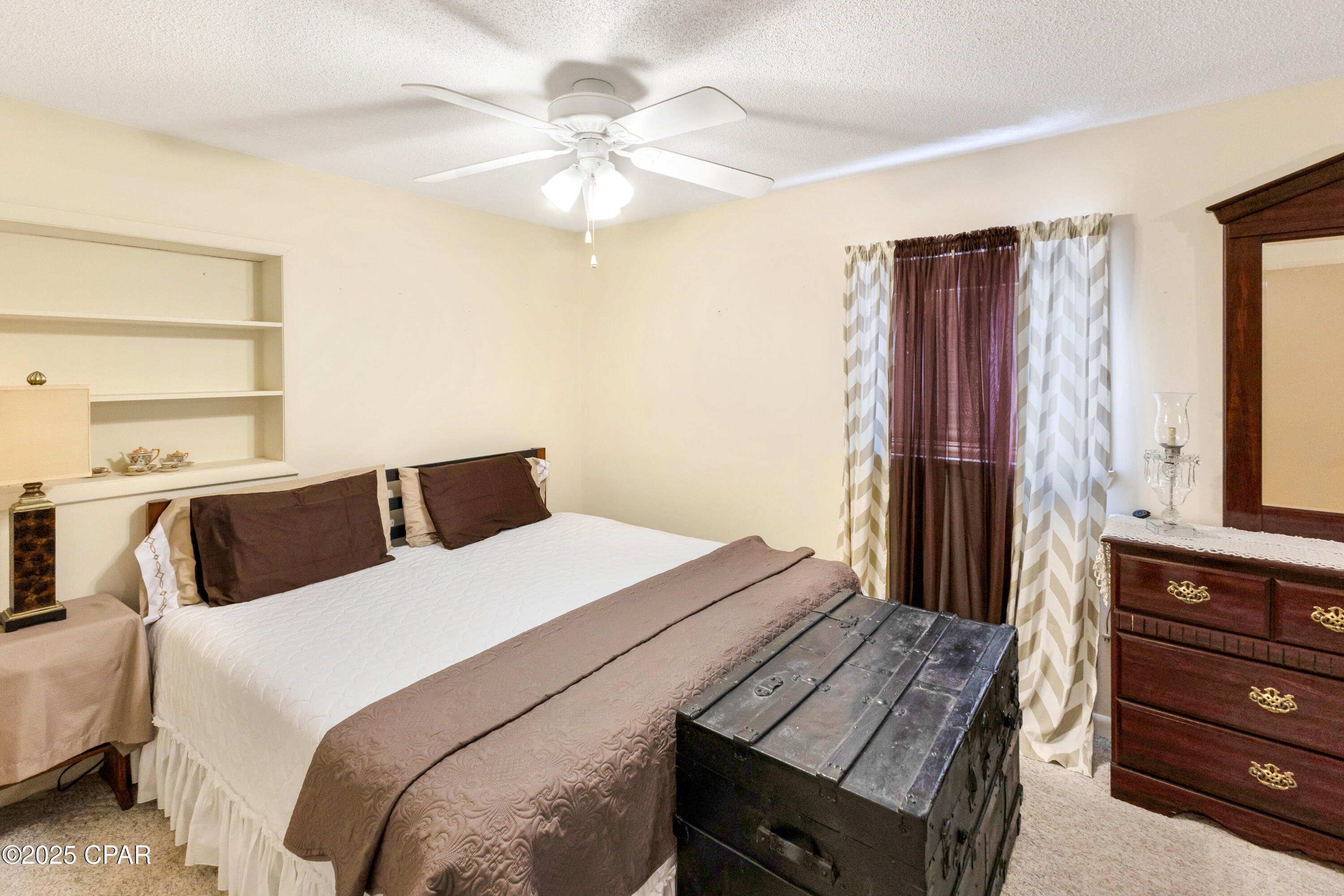 Image 29 For 176 Bourbon Street