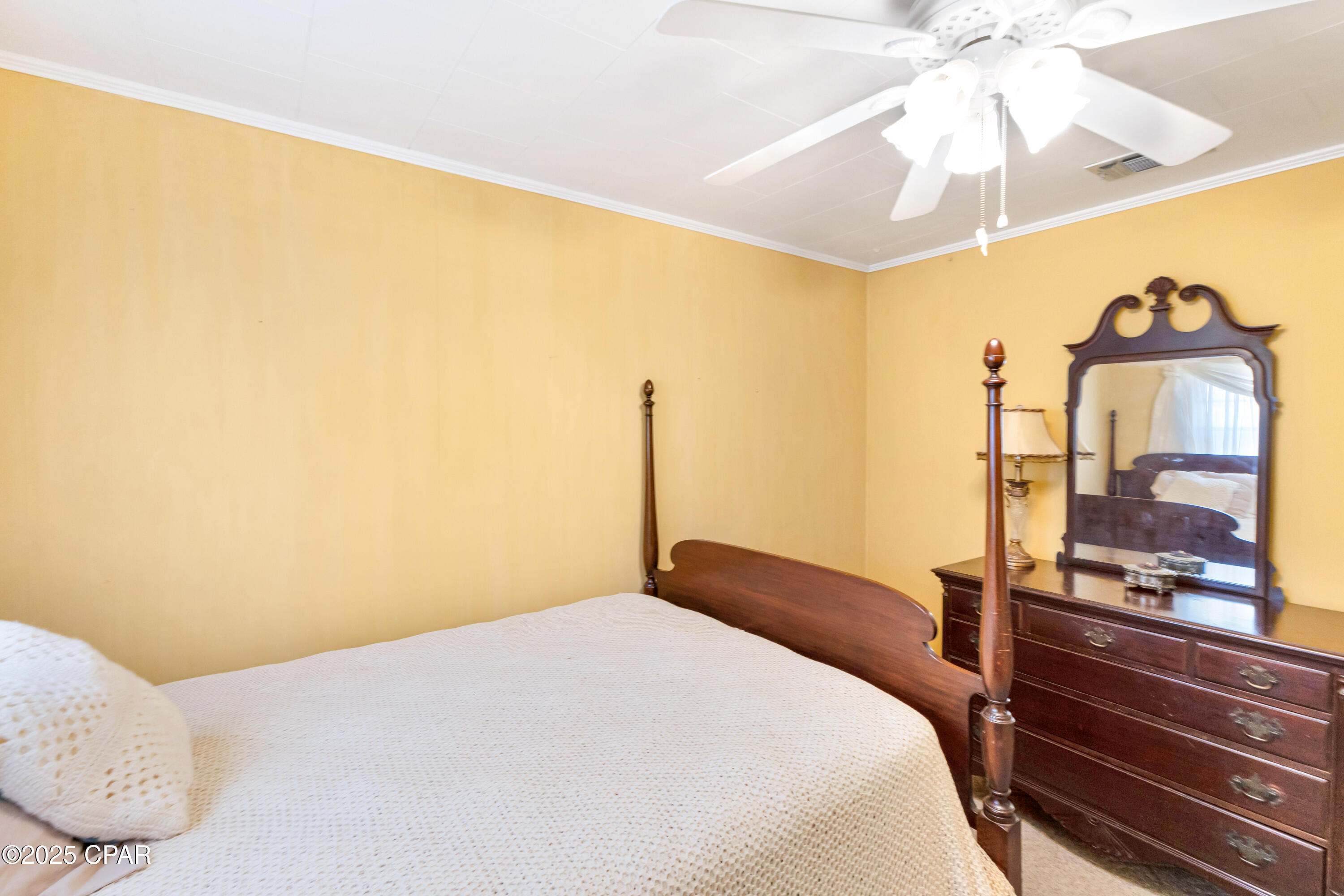 Image 32 For 176 Bourbon Street