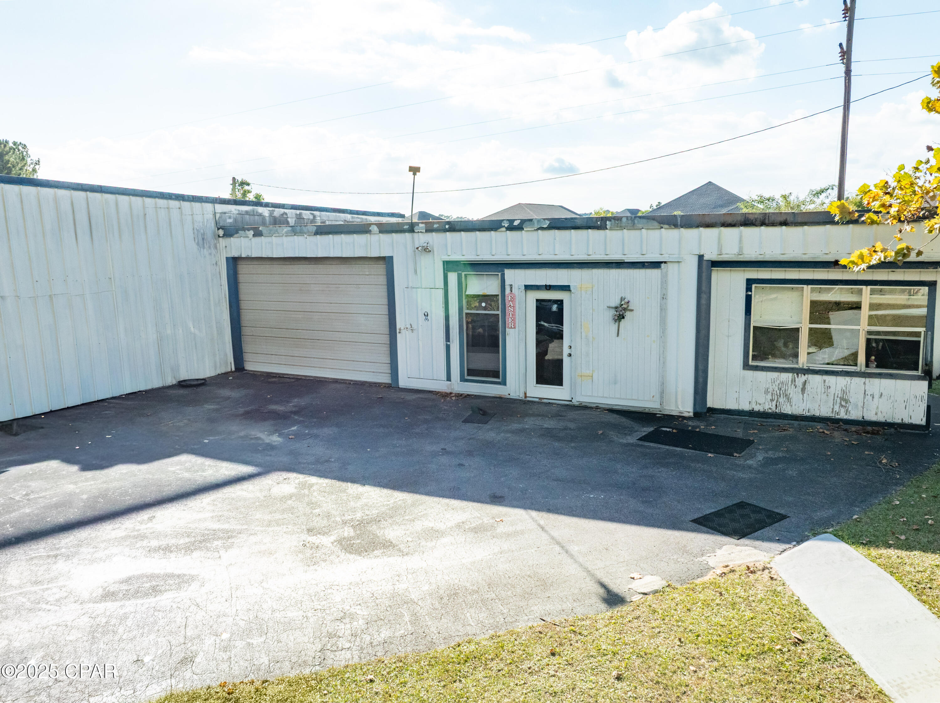 Image 35 For 176 Bourbon Street