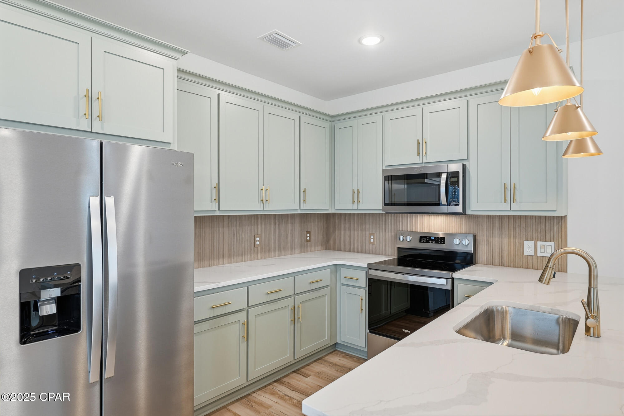 Image 14 For 928 Grace Avenue