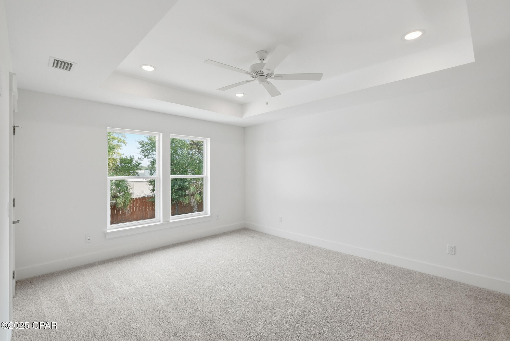 Image 17 For 928 Grace Avenue