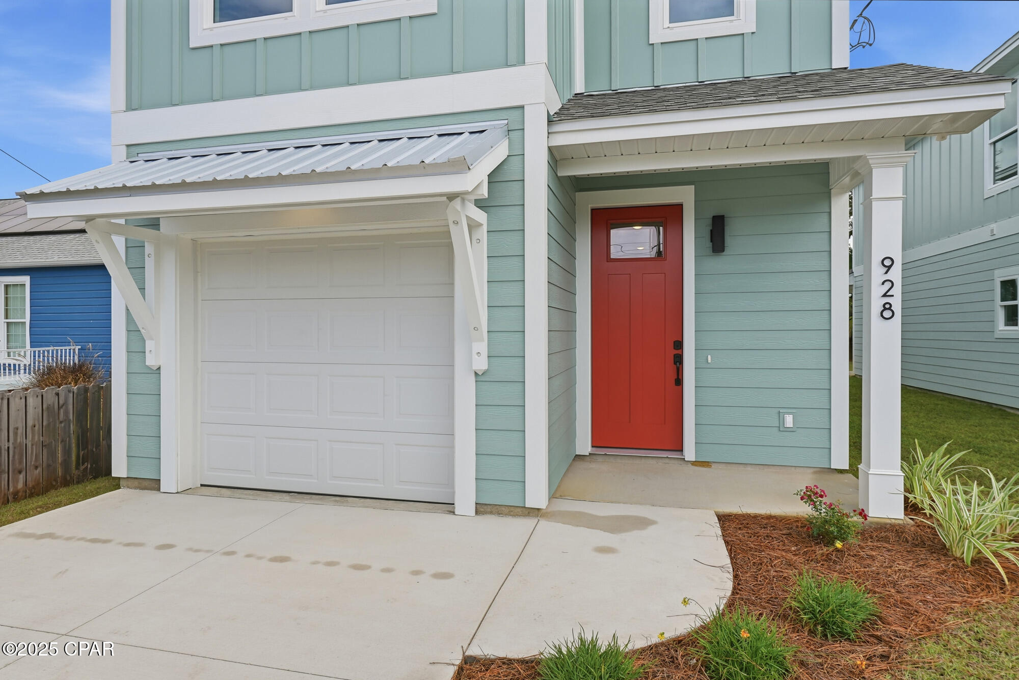 Image 2 For 928 Grace Avenue