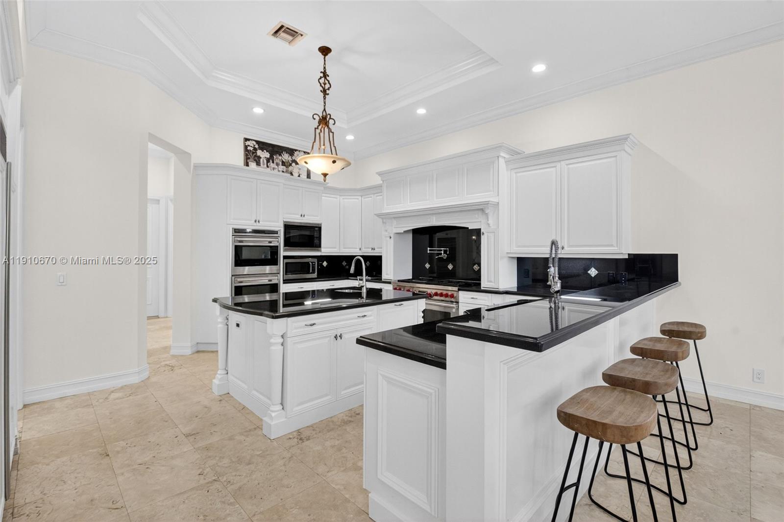 9597 Bridgebrook Dr, Boca Raton FL 33496