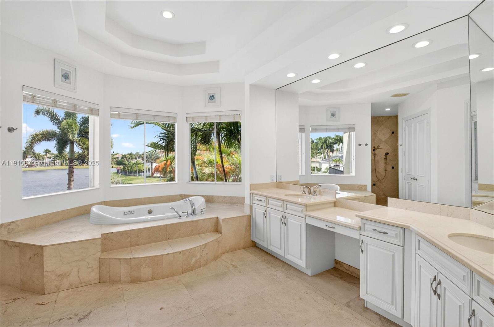 9597 Bridgebrook Dr, Boca Raton FL 33496