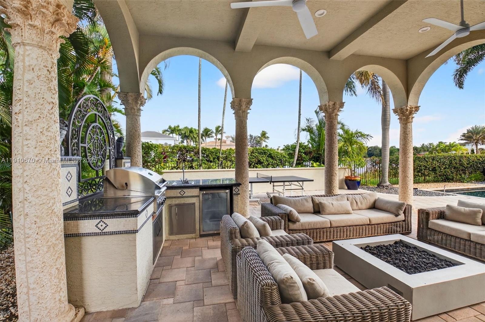 9597 Bridgebrook Dr, Boca Raton FL 33496