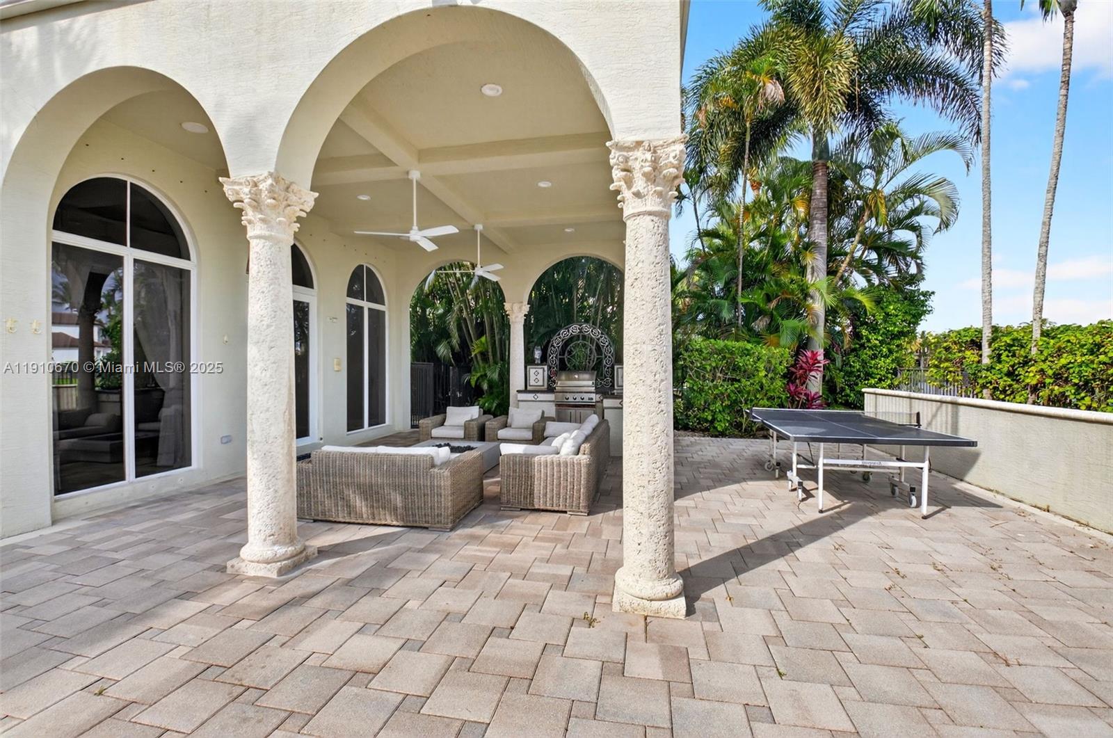 9597 Bridgebrook Dr, Boca Raton FL 33496
