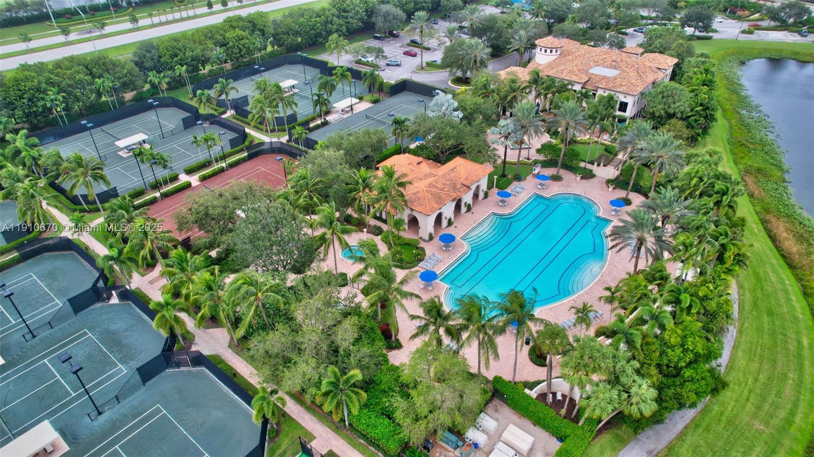 9597 Bridgebrook Dr, Boca Raton FL 33496