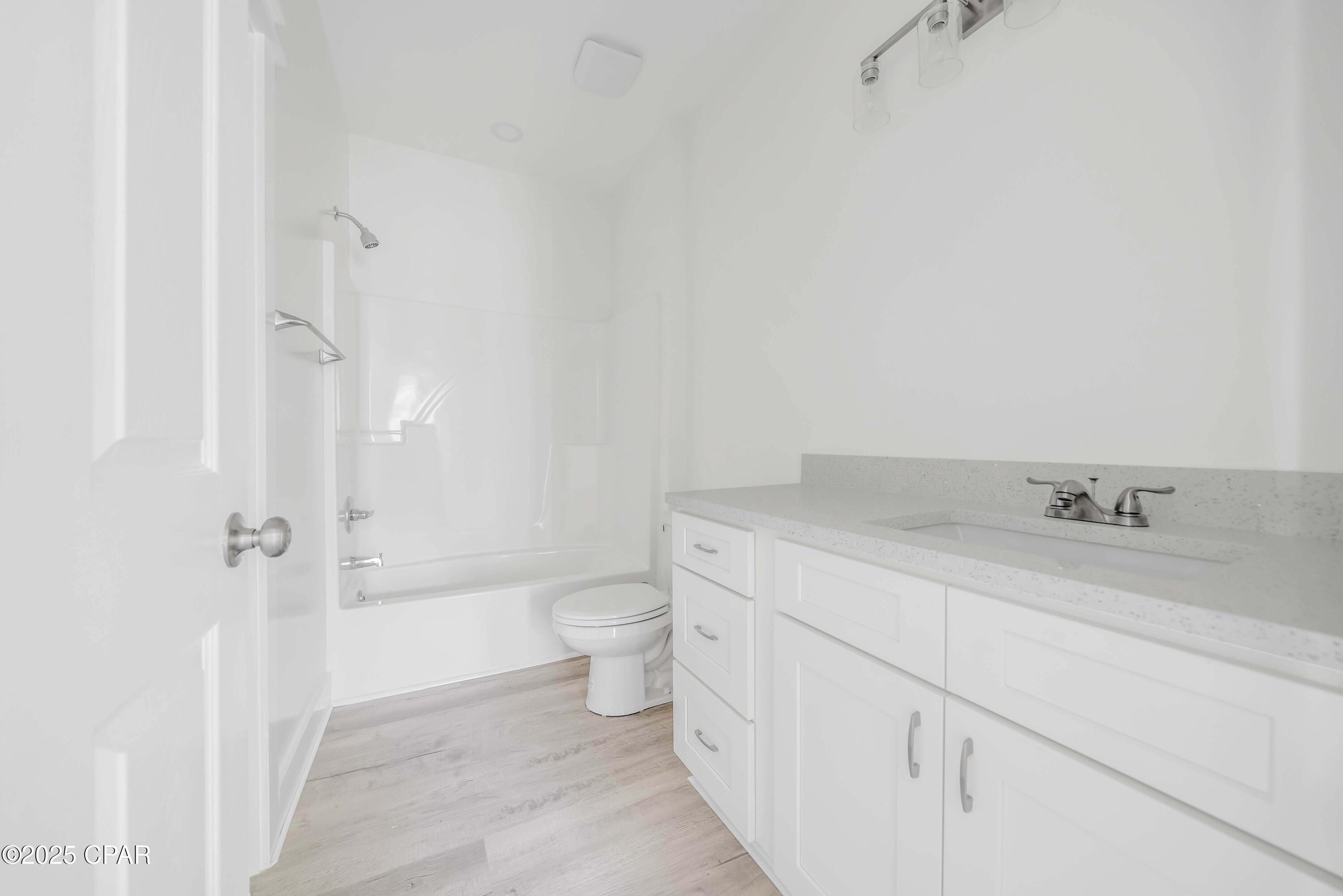 Image 17 For 814 9th Court