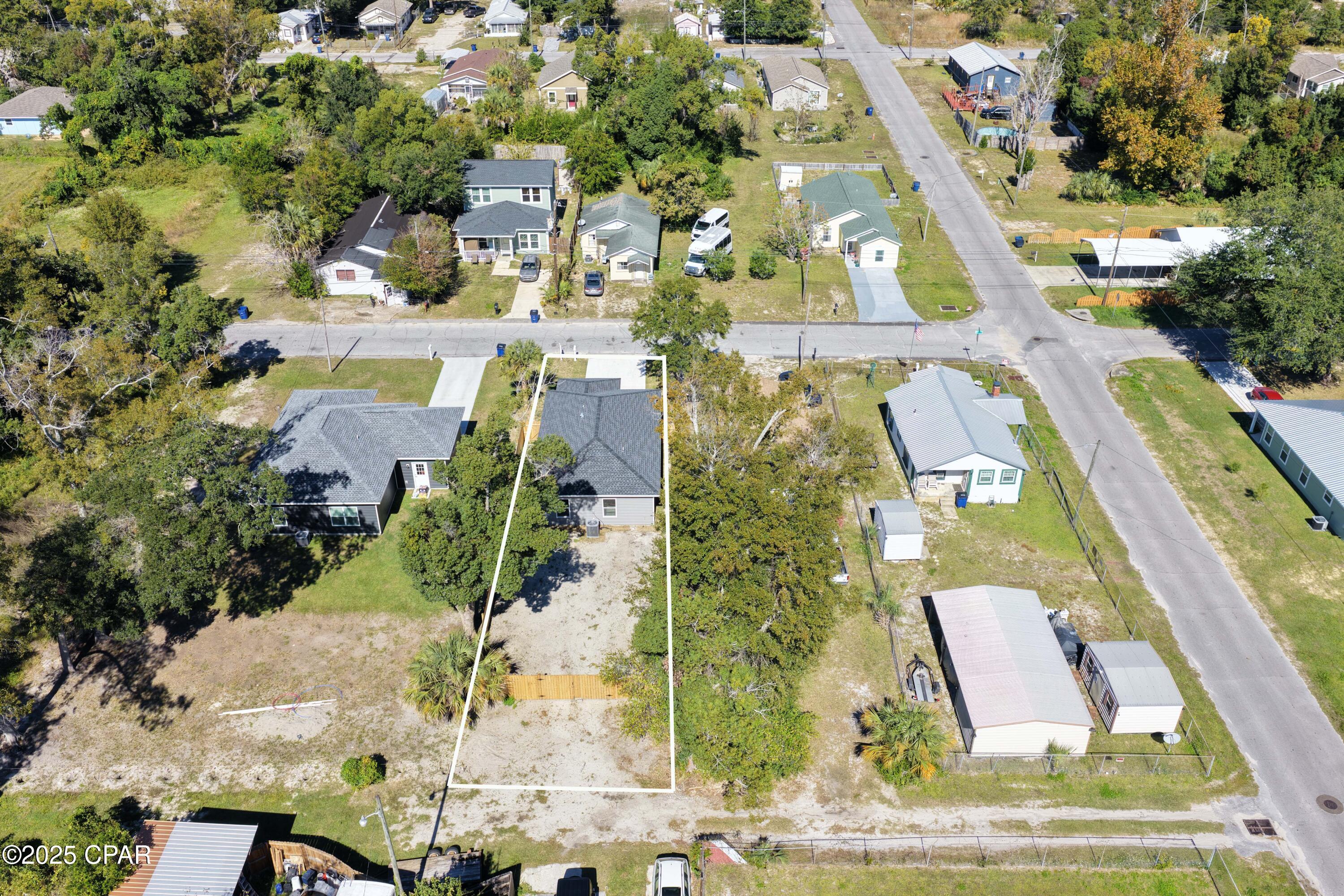 Image 32 For 814 9th Court