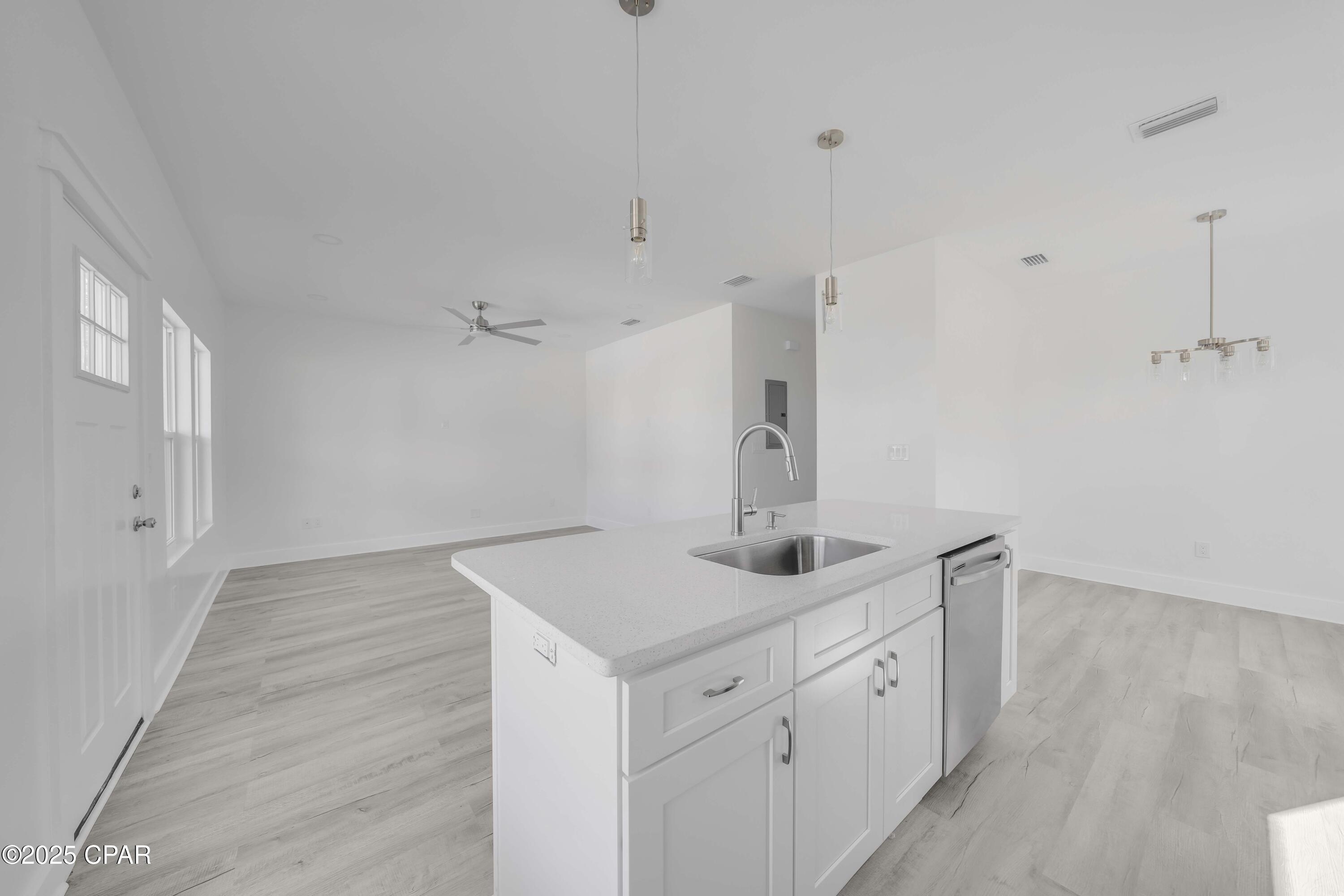 Image 7 For 814 9th Court