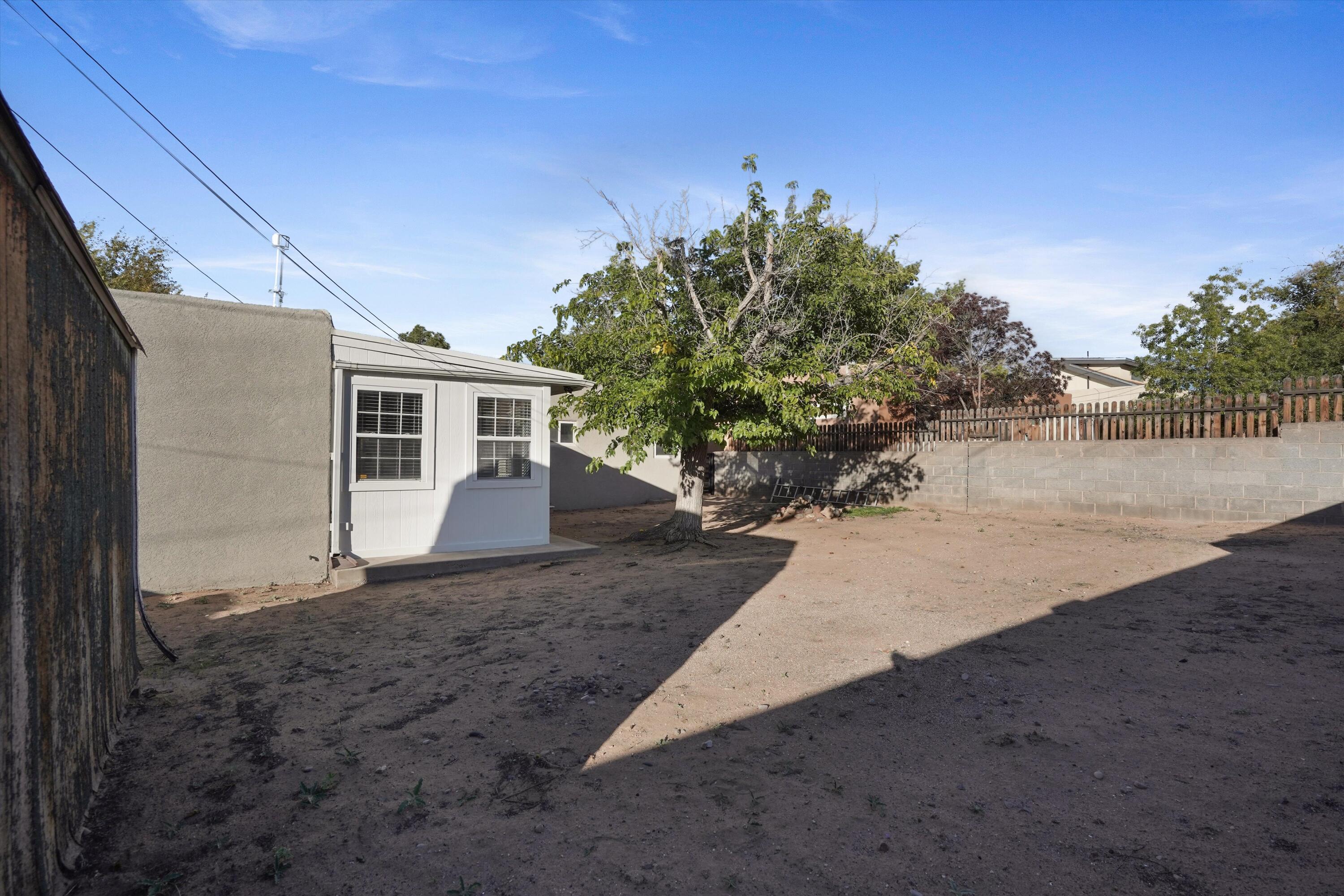 2722 Santa Cruz Avenue SE Exterior Other