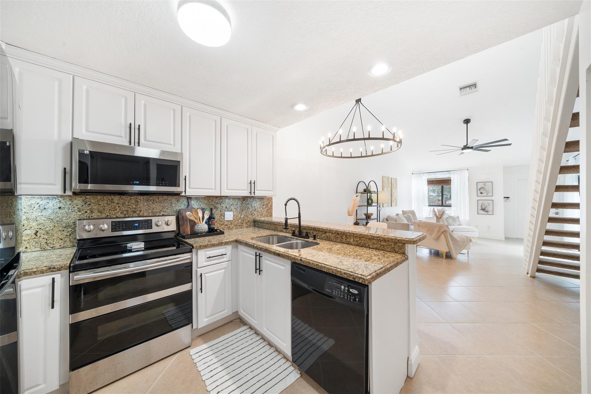 Homes for sale in North Lauderdale, FL | 7127 Sportsmans Dr, North Lauderdale, FL 33068 | MLS# F10535436