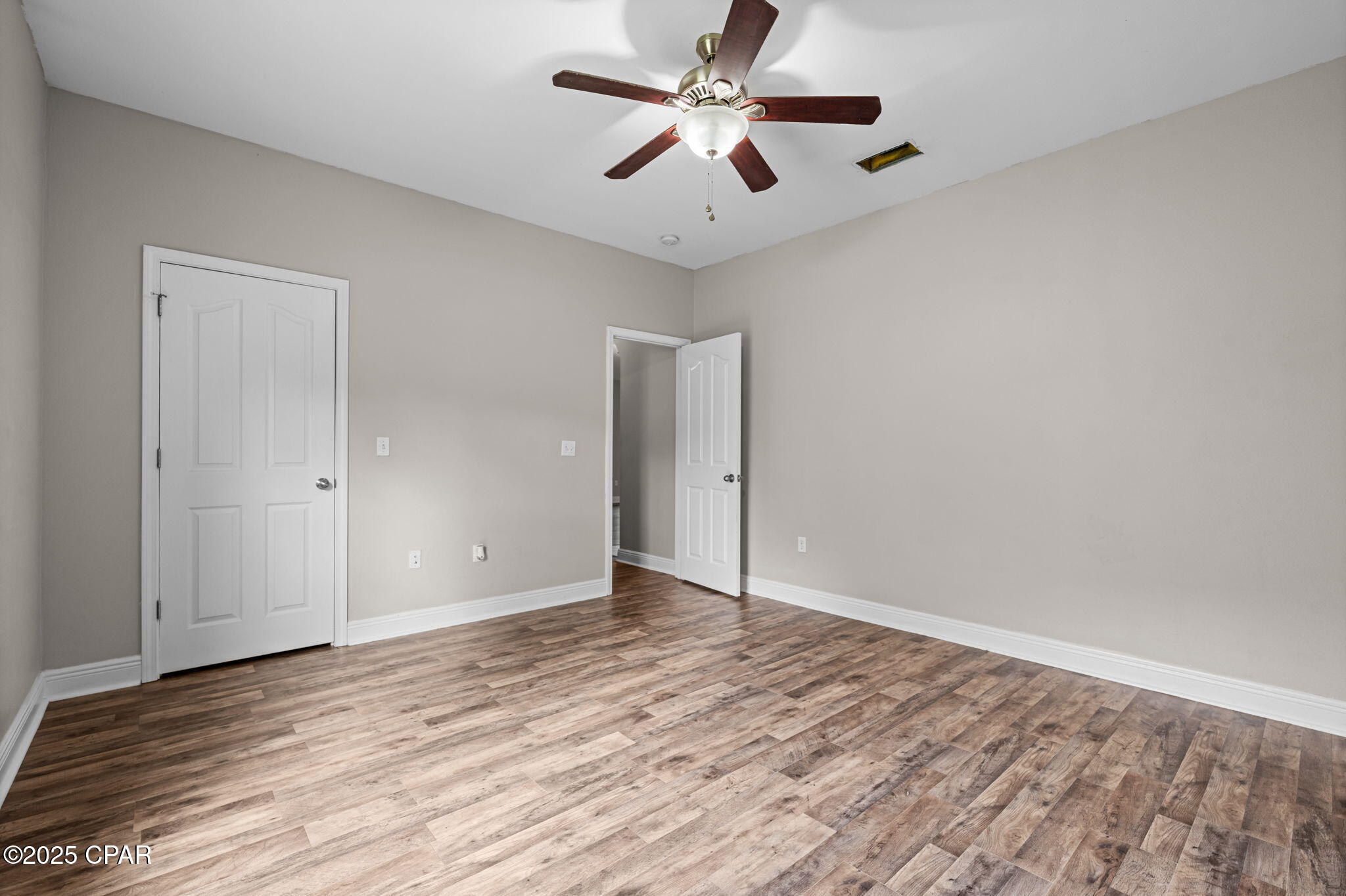 Image 29 For 497 Symphony Way