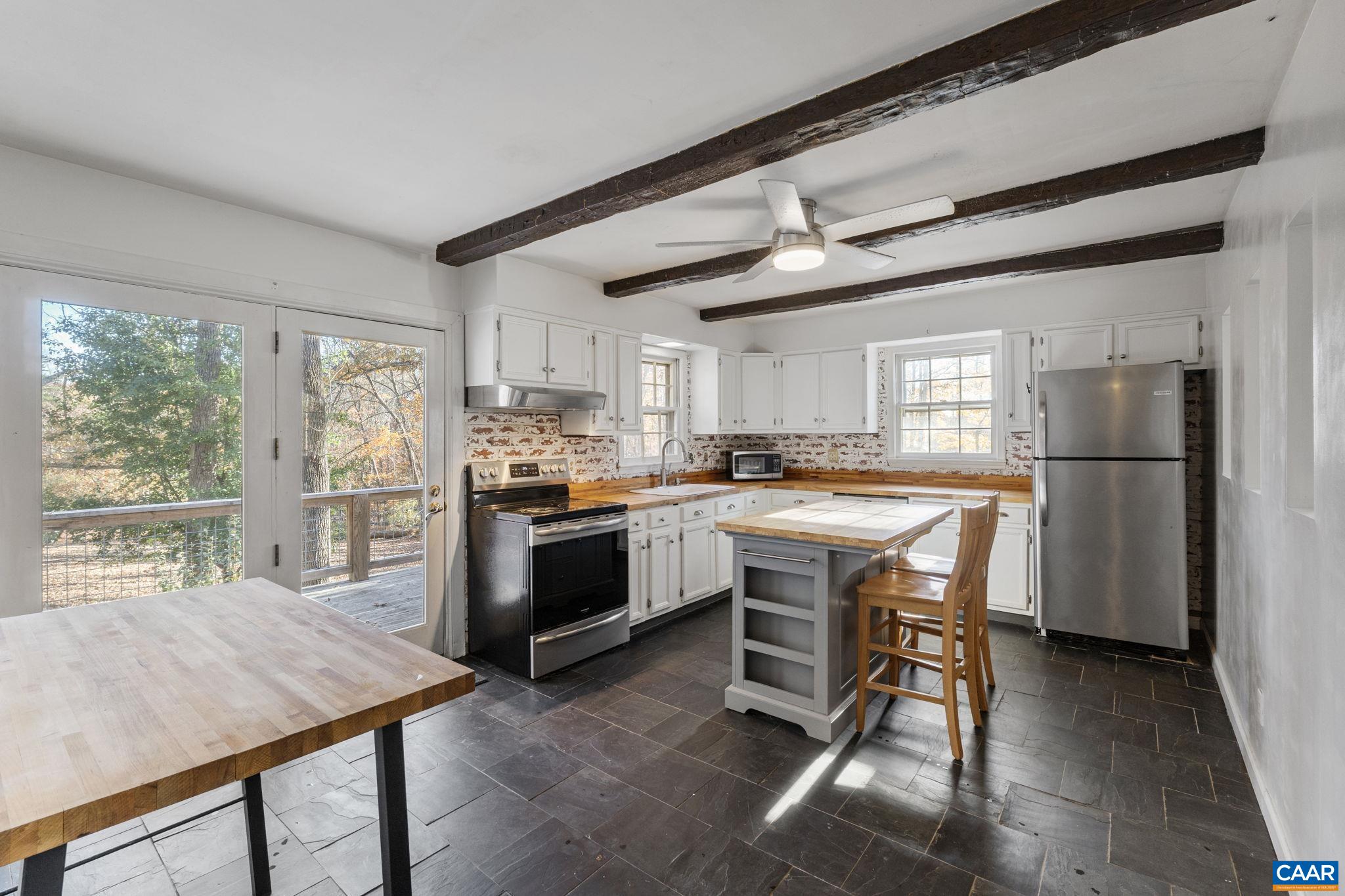 3009 Doctors Crossing