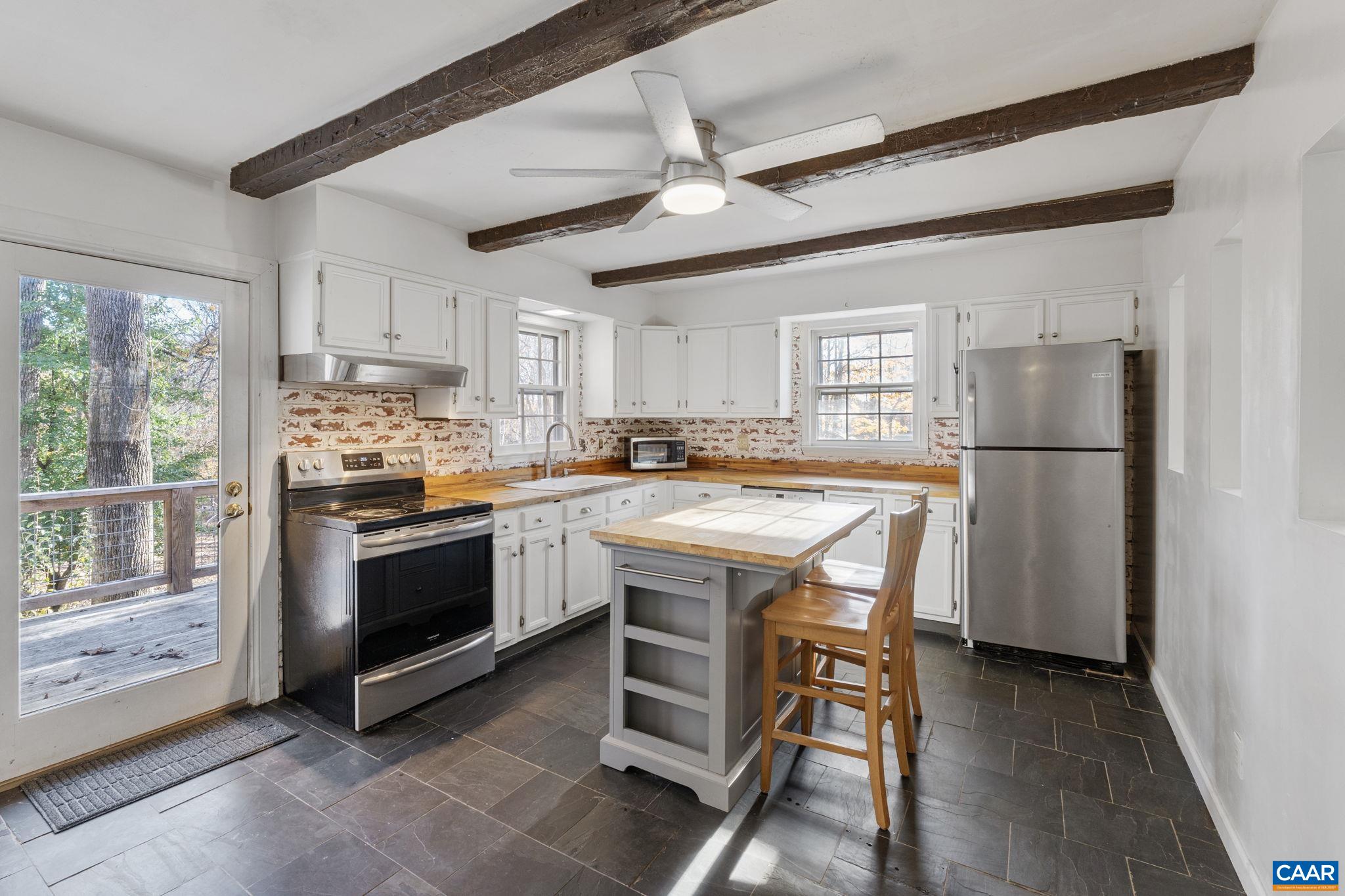 3009 Doctors Crossing