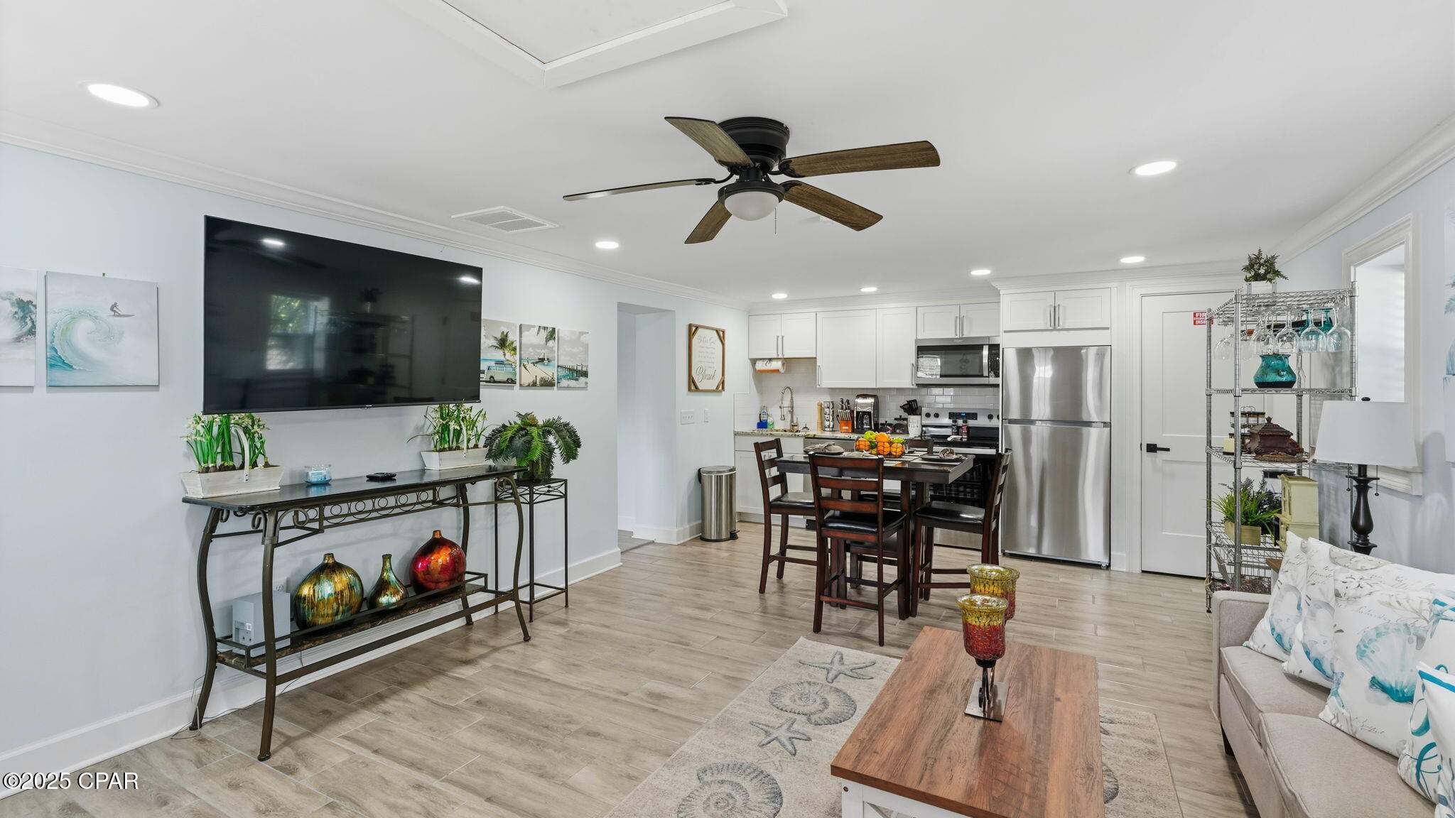 Image 40 For 401 & 405 Massalina Drive