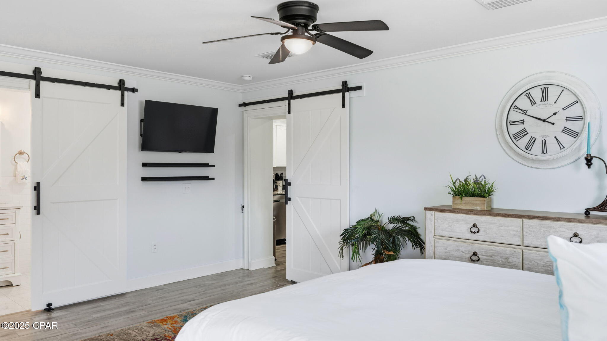 Image 47 For 401 & 405 Massalina Drive