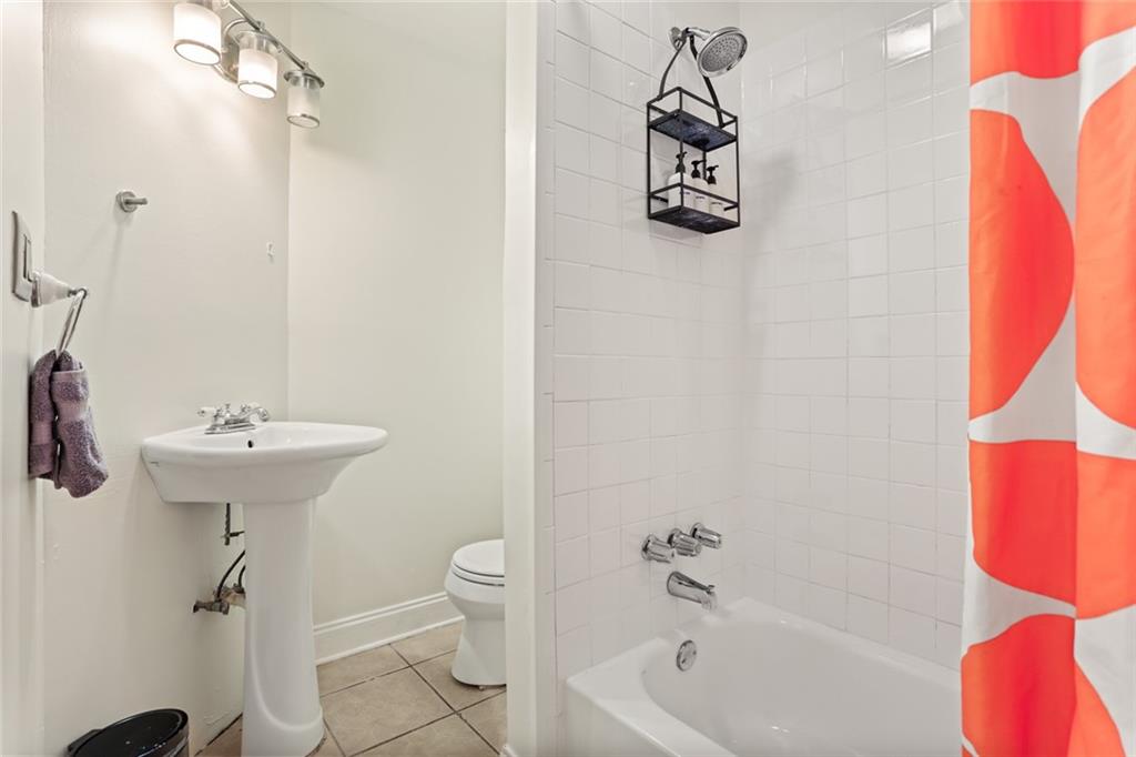 4031-33 Ulloa Street