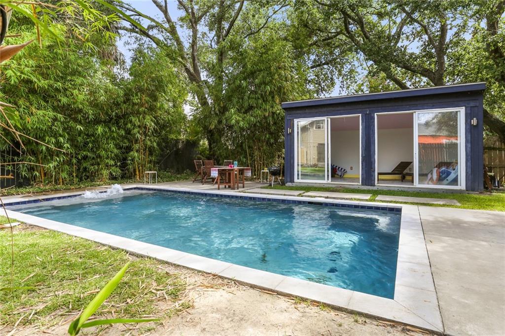 4031-33 Ulloa Street