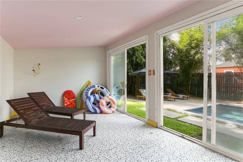 4031-33 Ulloa Street