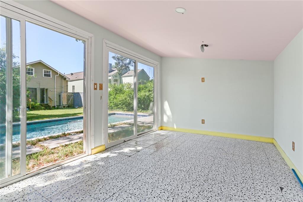 4031-33 Ulloa Street