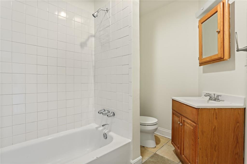 4031-33 Ulloa Street