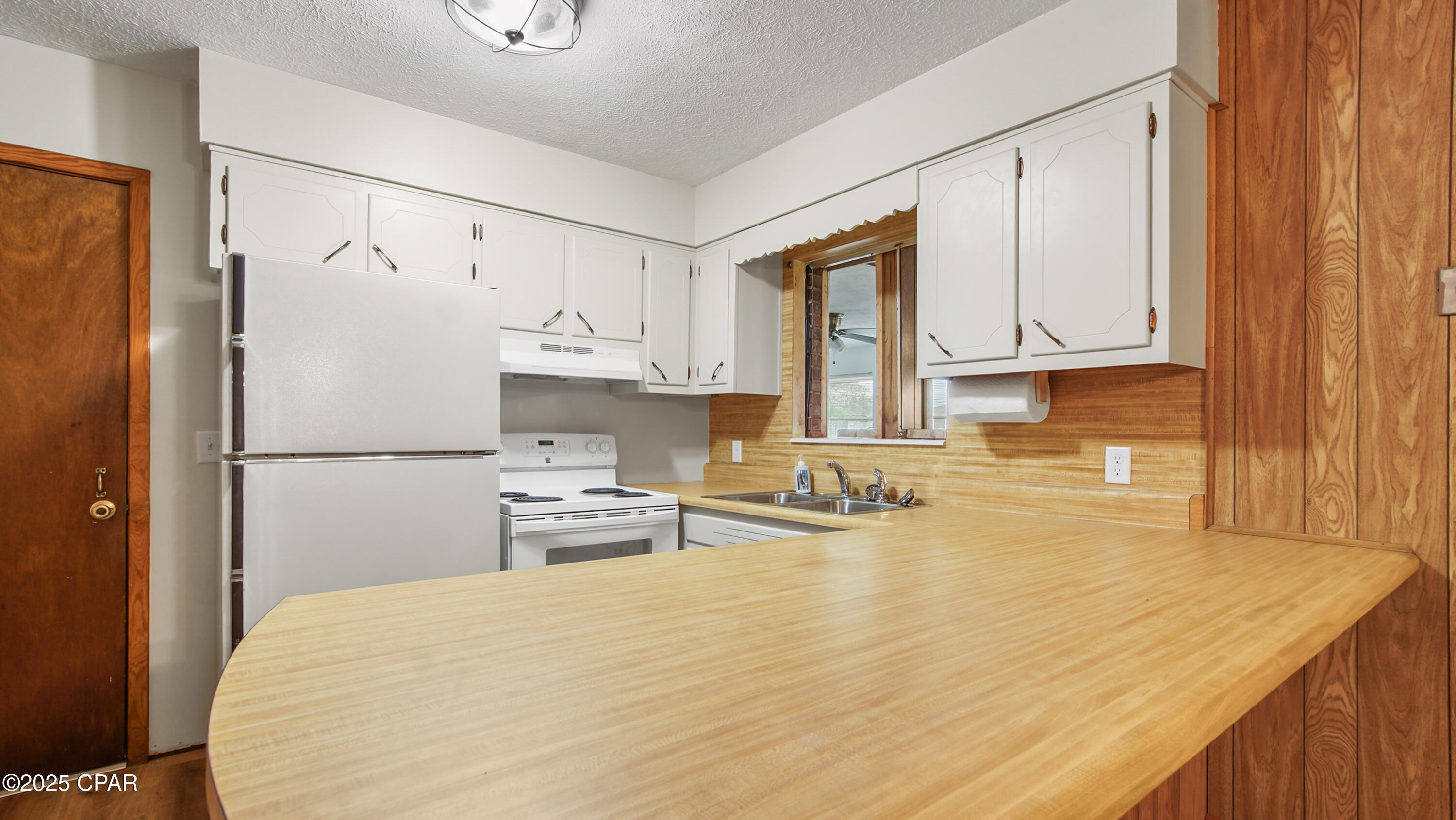 Image 7 For 107 Charlene Drive