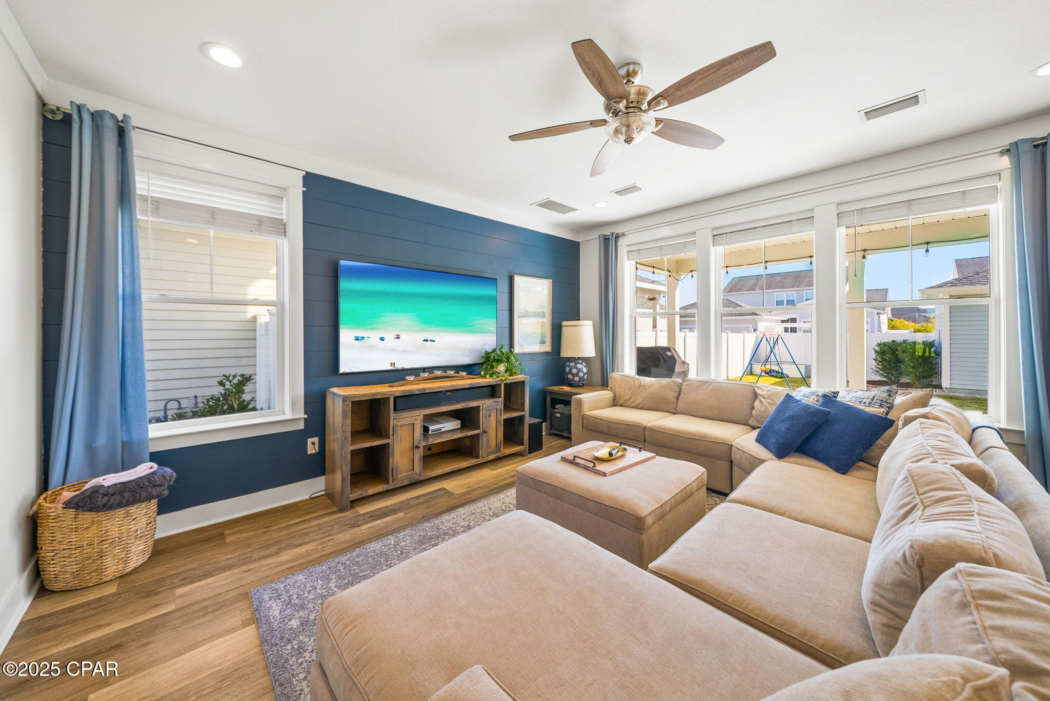 Listing photo id 12 for 1604 Discovery Loop