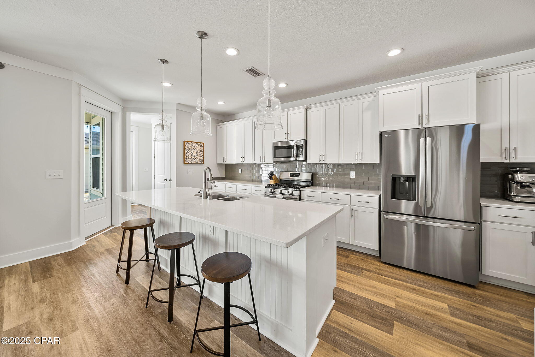 Listing photo id 22 for 1604 Discovery Loop