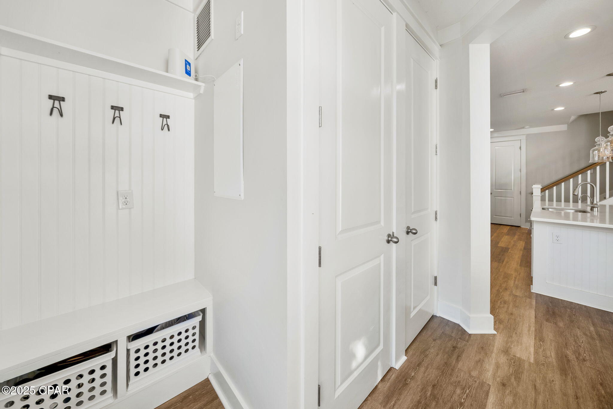 Listing photo id 24 for 1604 Discovery Loop