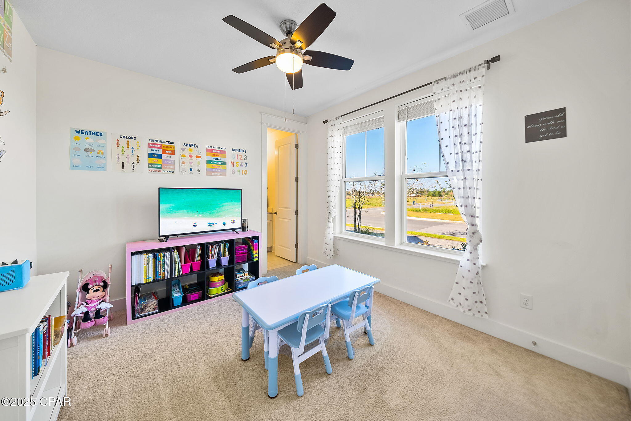 Listing photo id 31 for 1604 Discovery Loop