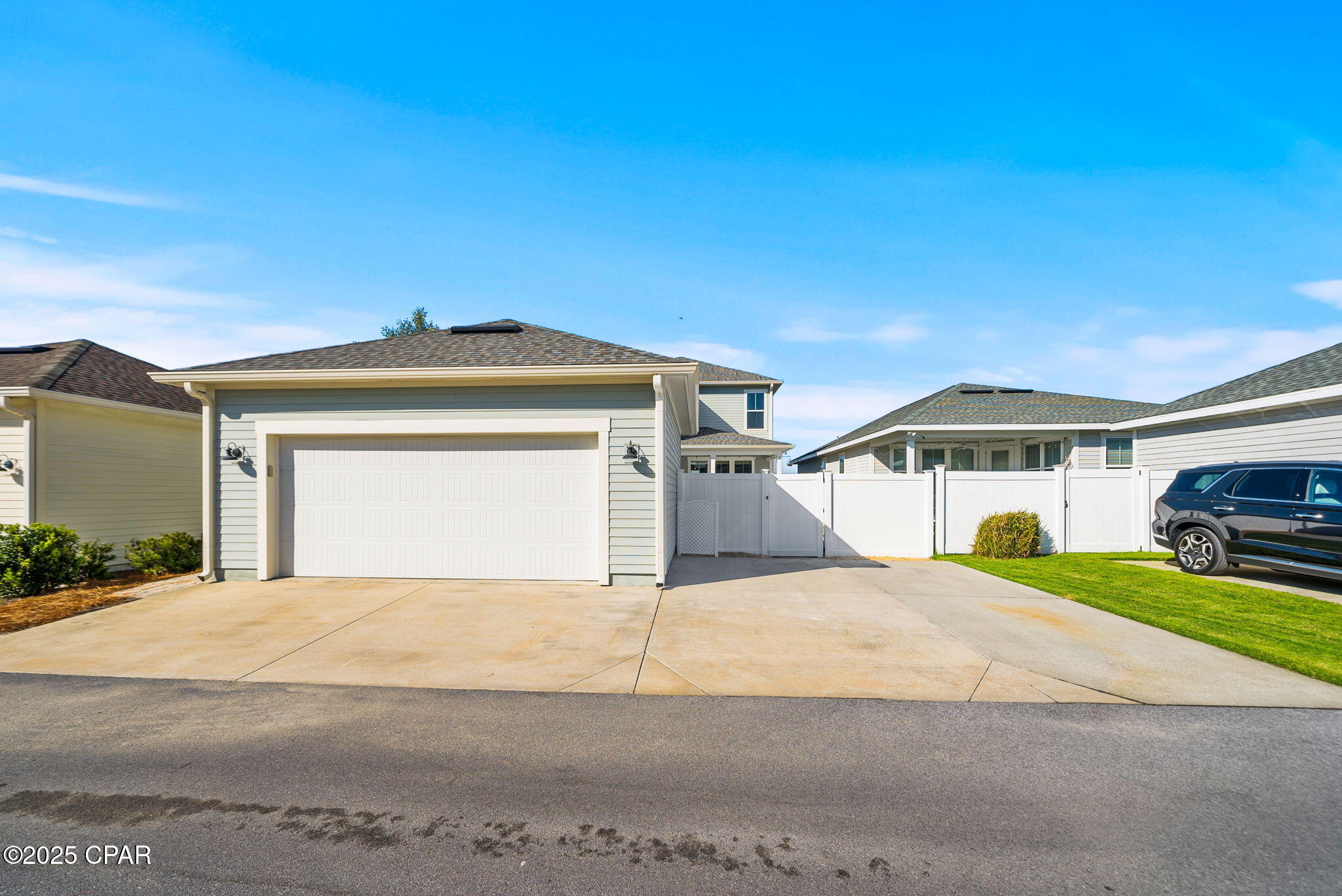 Listing photo id 9 for 1604 Discovery Loop