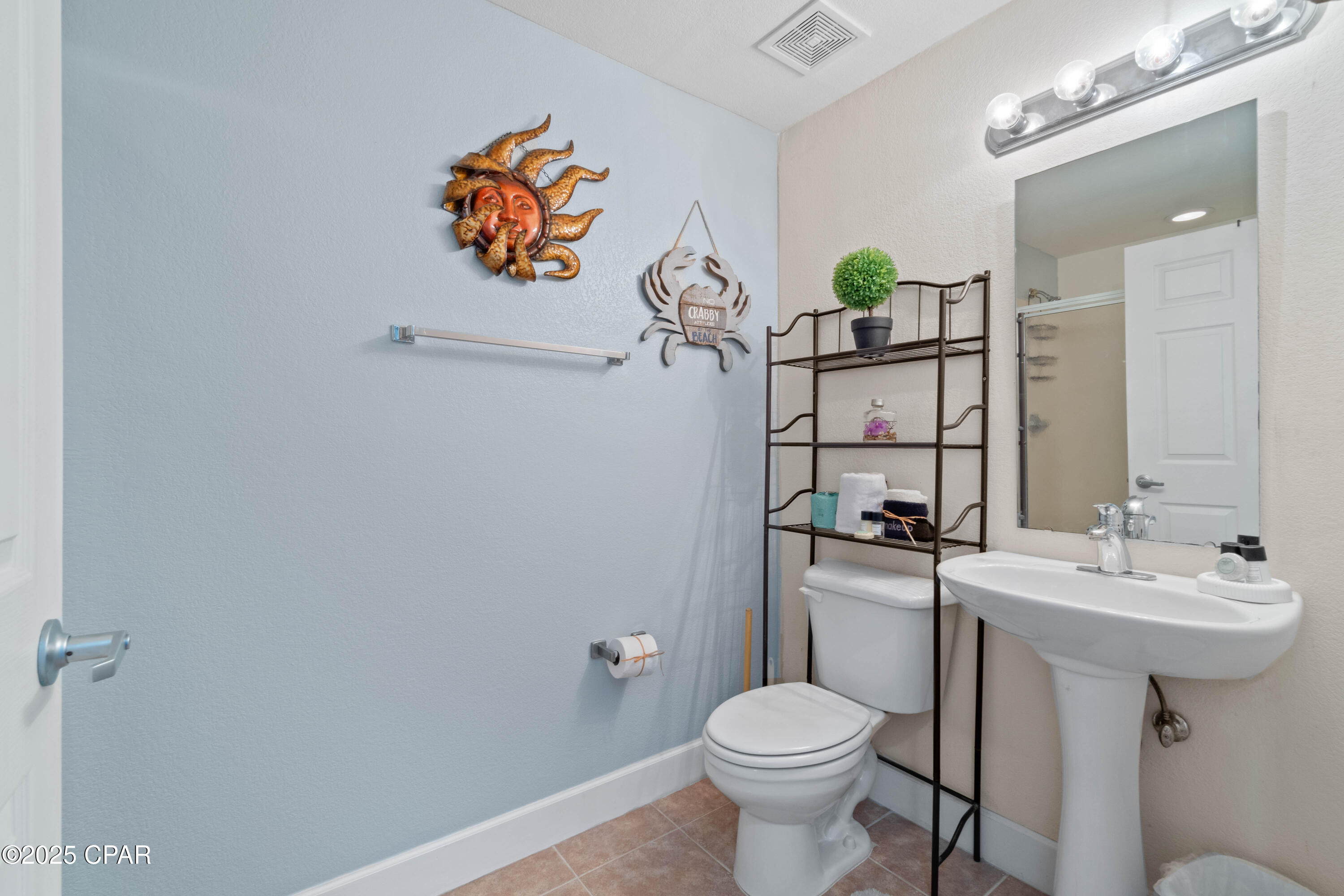 Image 19 For 16819 Front Beach  1900