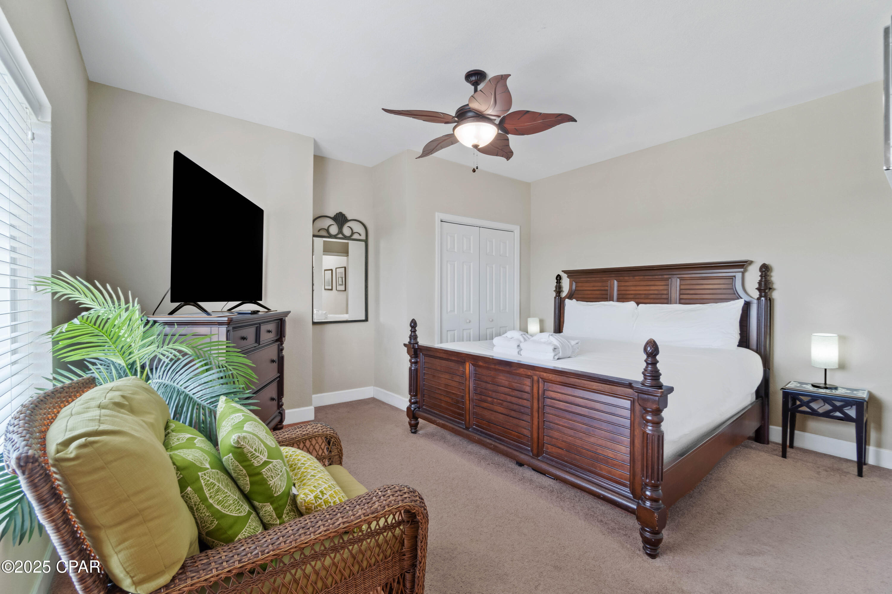 Image 22 For 16819 Front Beach  1900