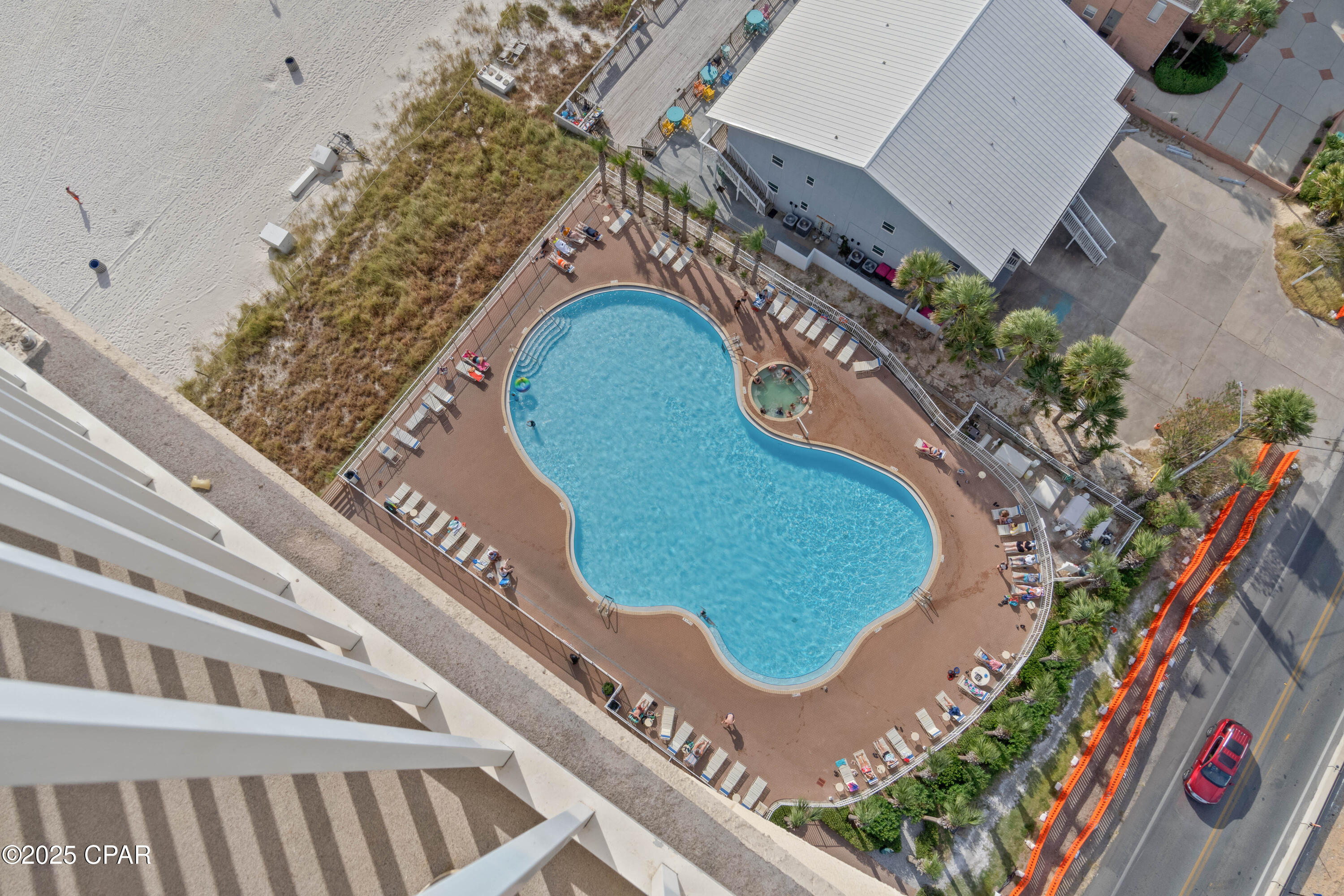 Image 27 For 16819 Front Beach  1900