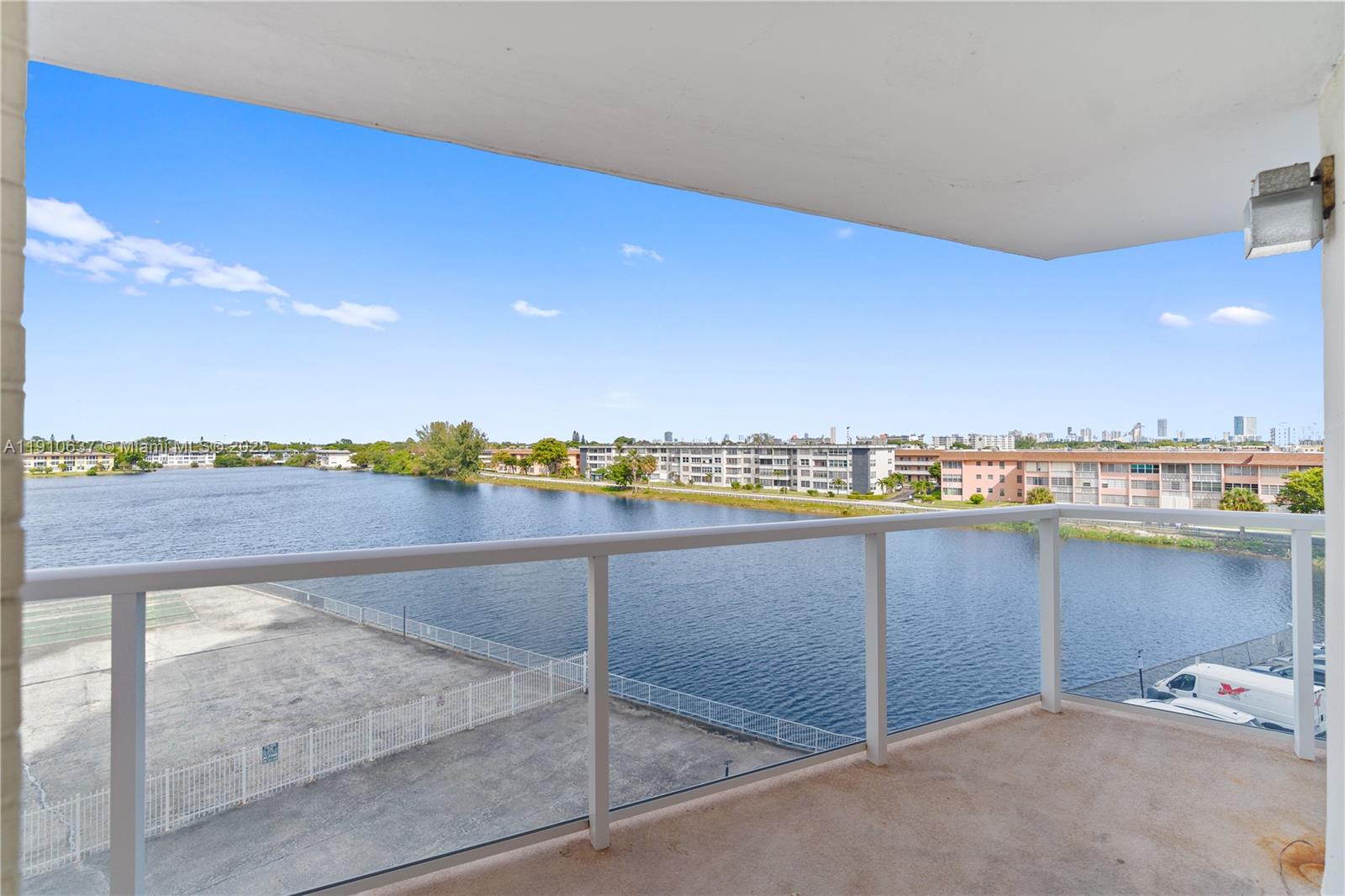 Buckley Towers Condo - Ea