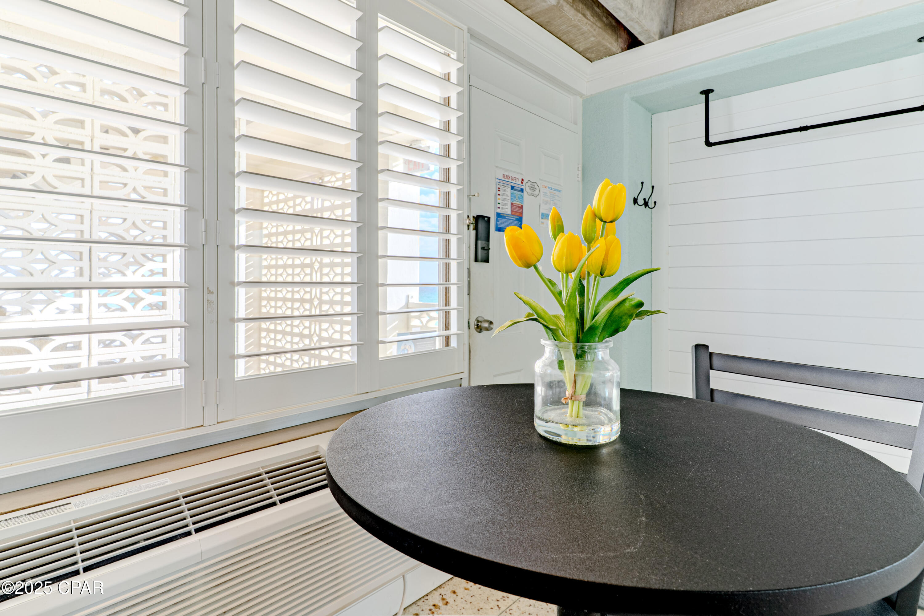 Listing photo id 15 for 14401 Front Beach Road 218