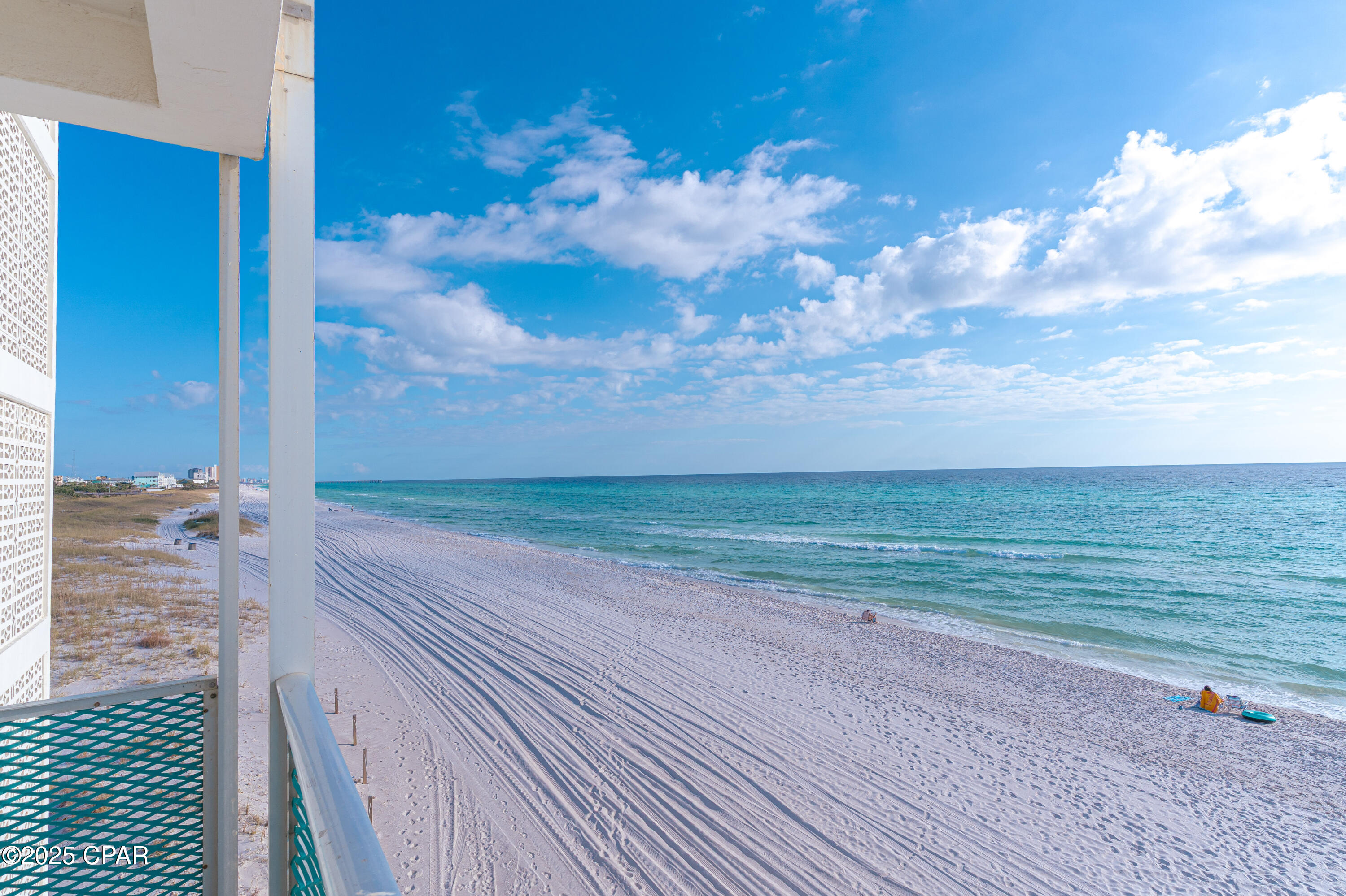 Listing photo id 18 for 14401 Front Beach Road 218