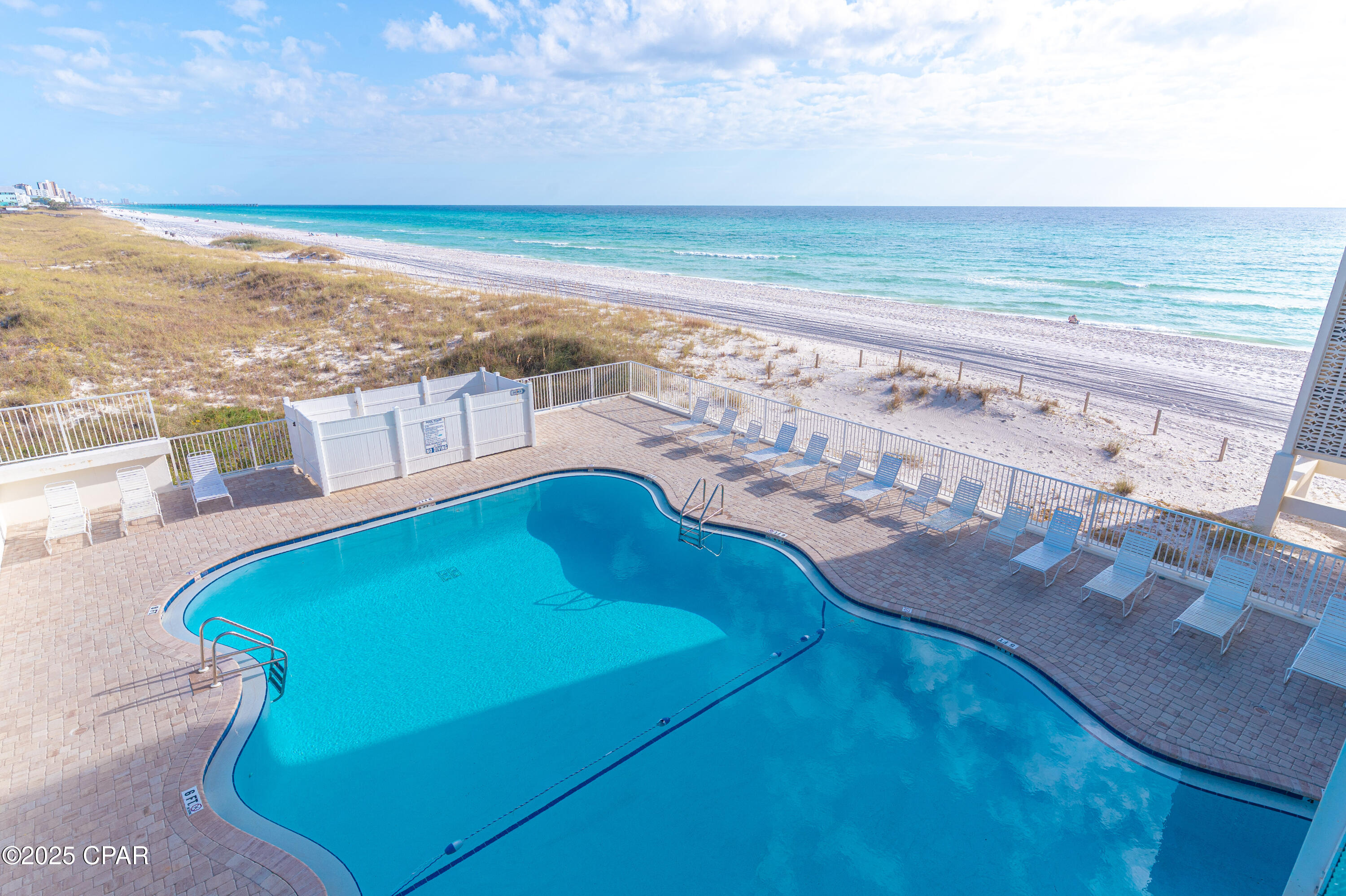 Listing photo id 22 for 14401 Front Beach Road 218