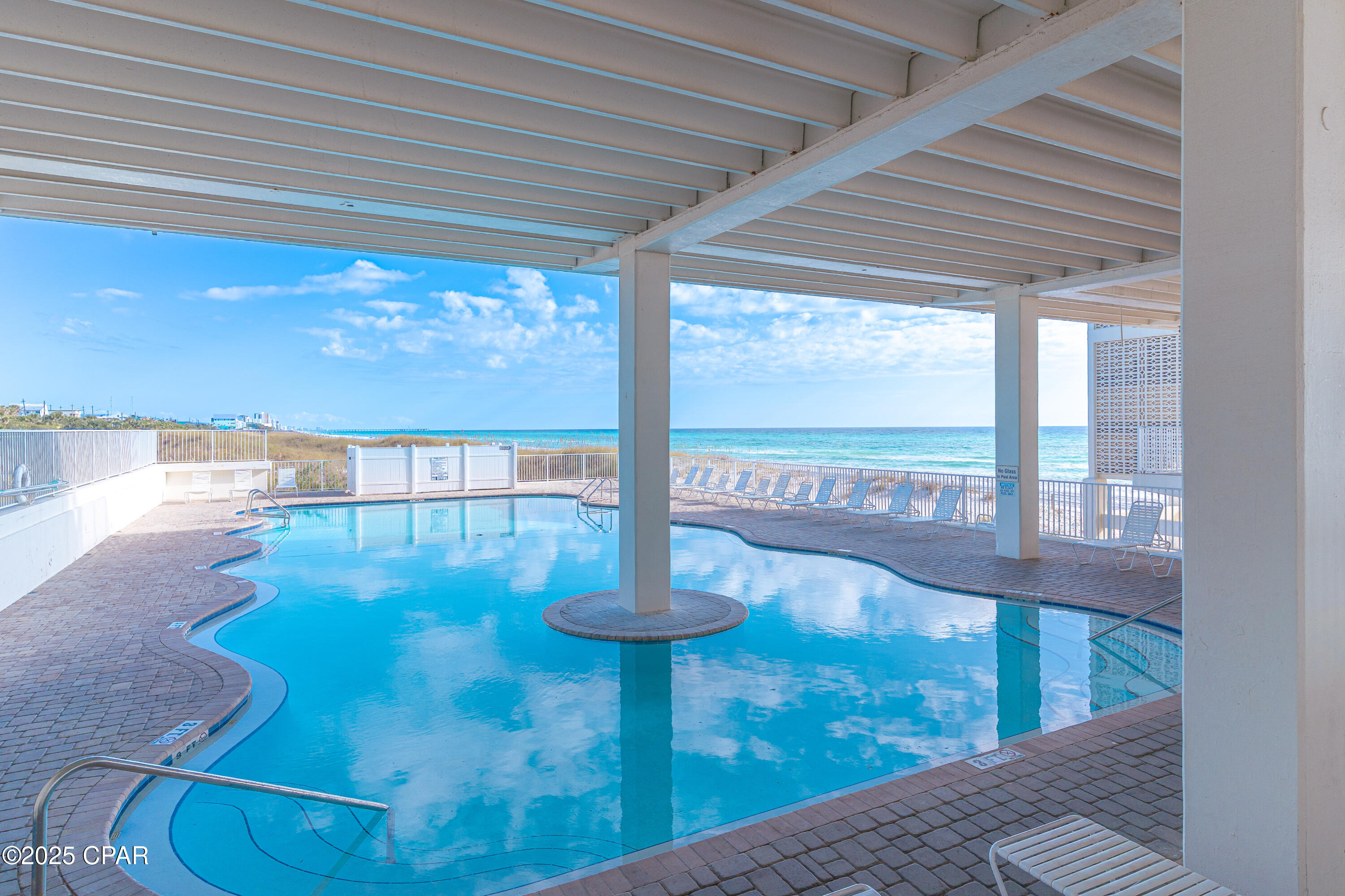 Listing photo id 23 for 14401 Front Beach Road 218