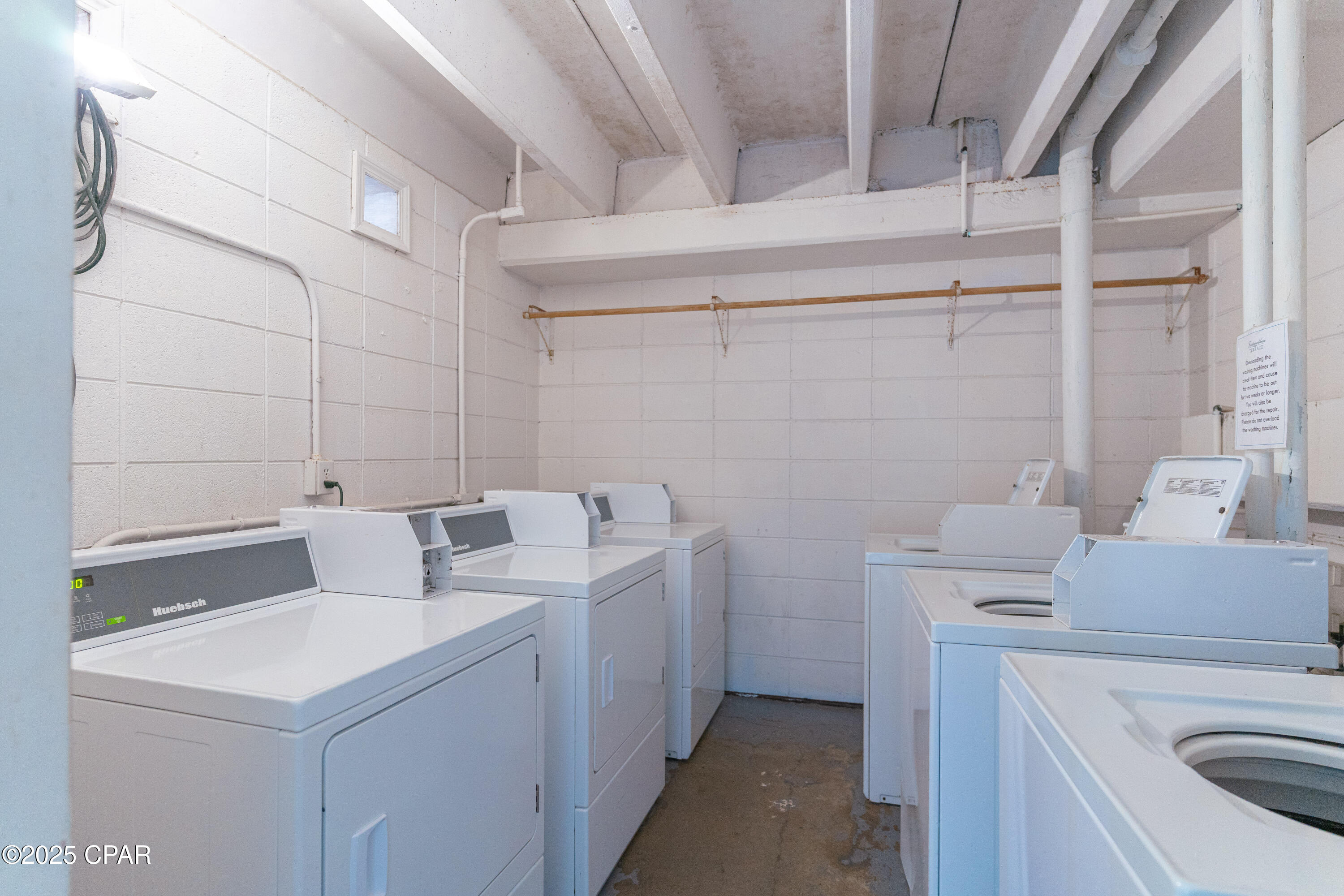 Listing photo id 25 for 14401 Front Beach Road 218