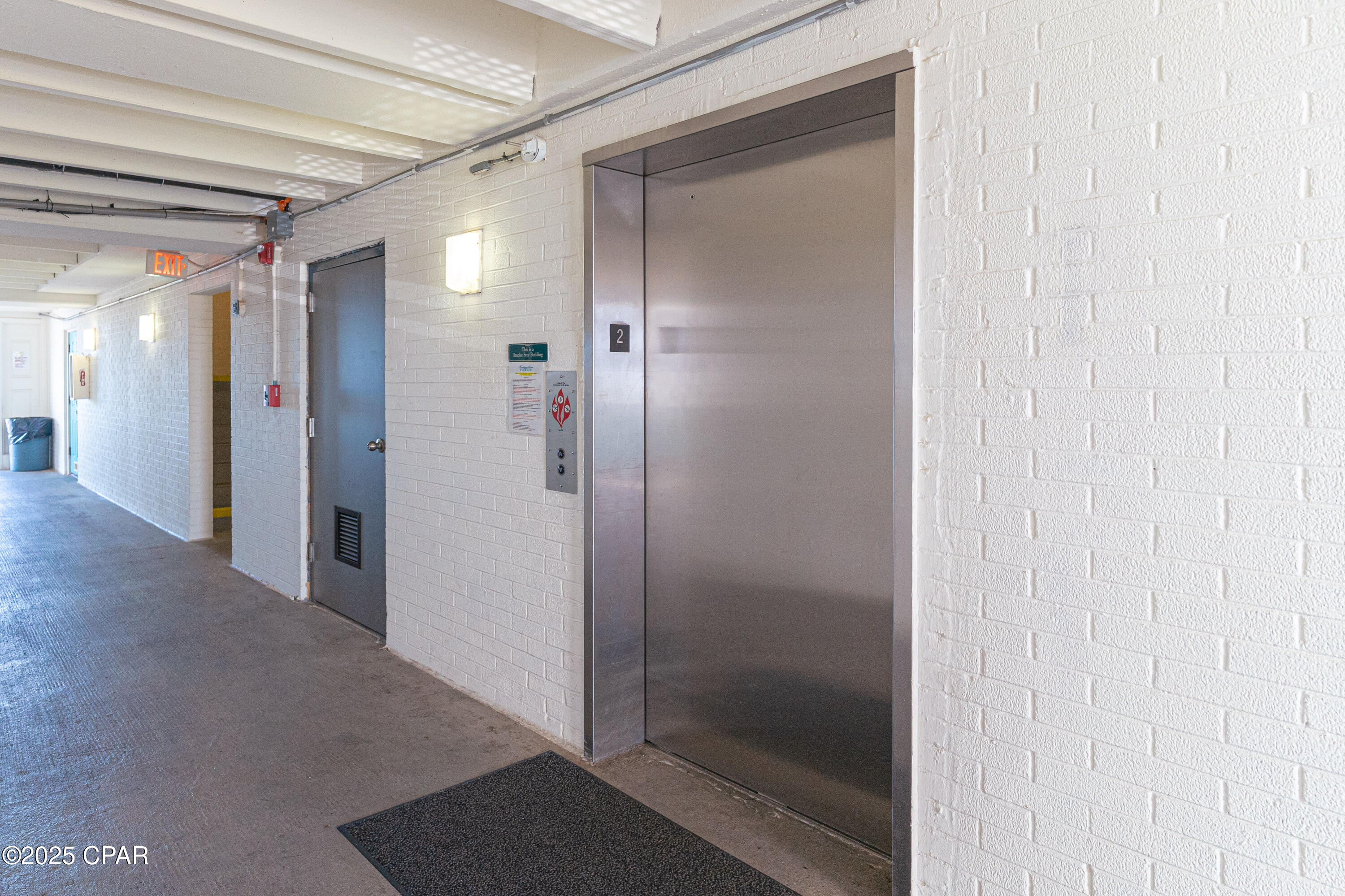 Listing photo id 27 for 14401 Front Beach Road 218