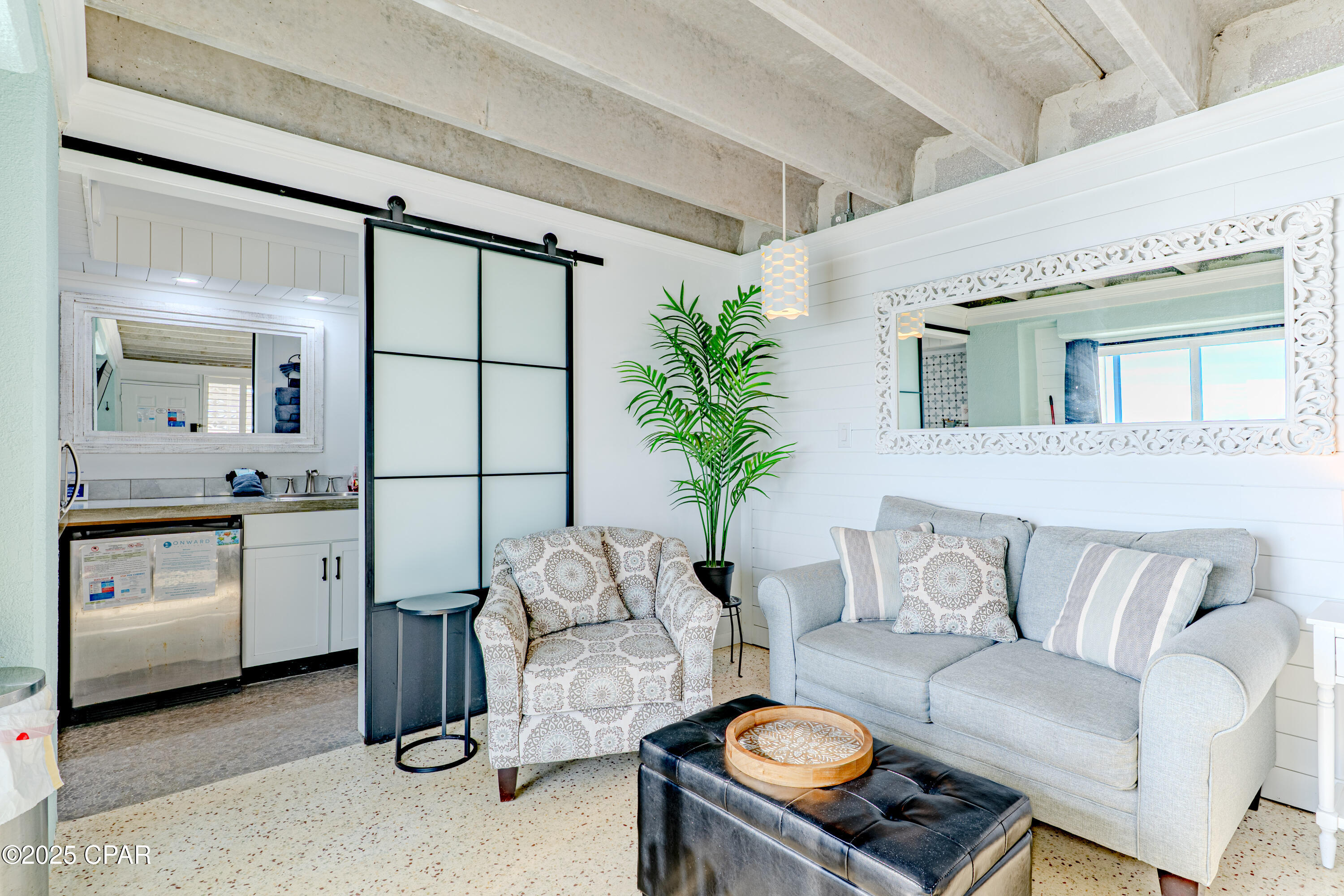 Listing photo id 4 for 14401 Front Beach Road 218