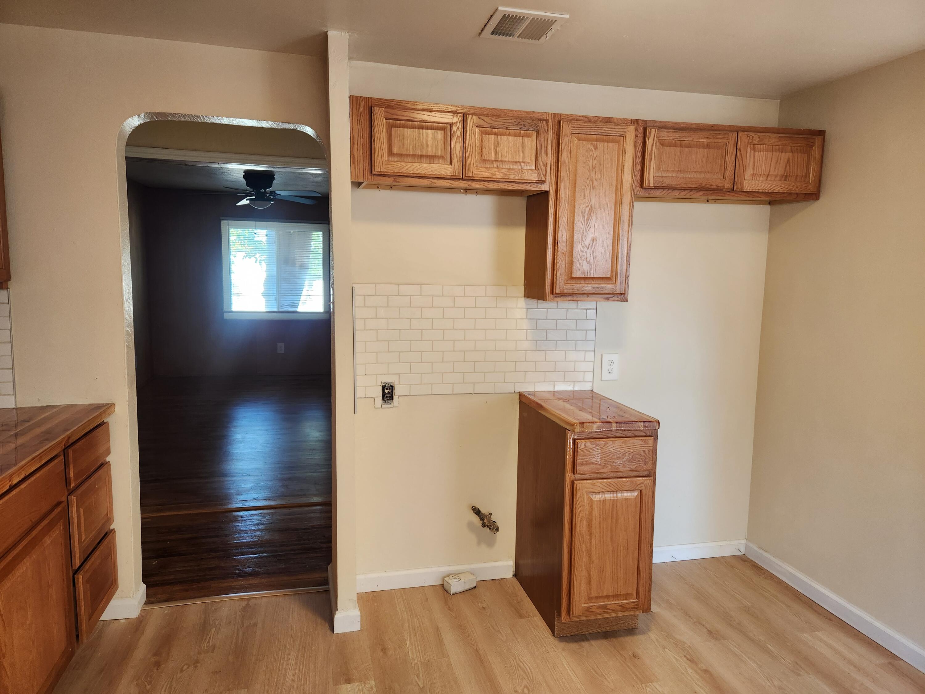 1100 Georgia Street SE Kitchen