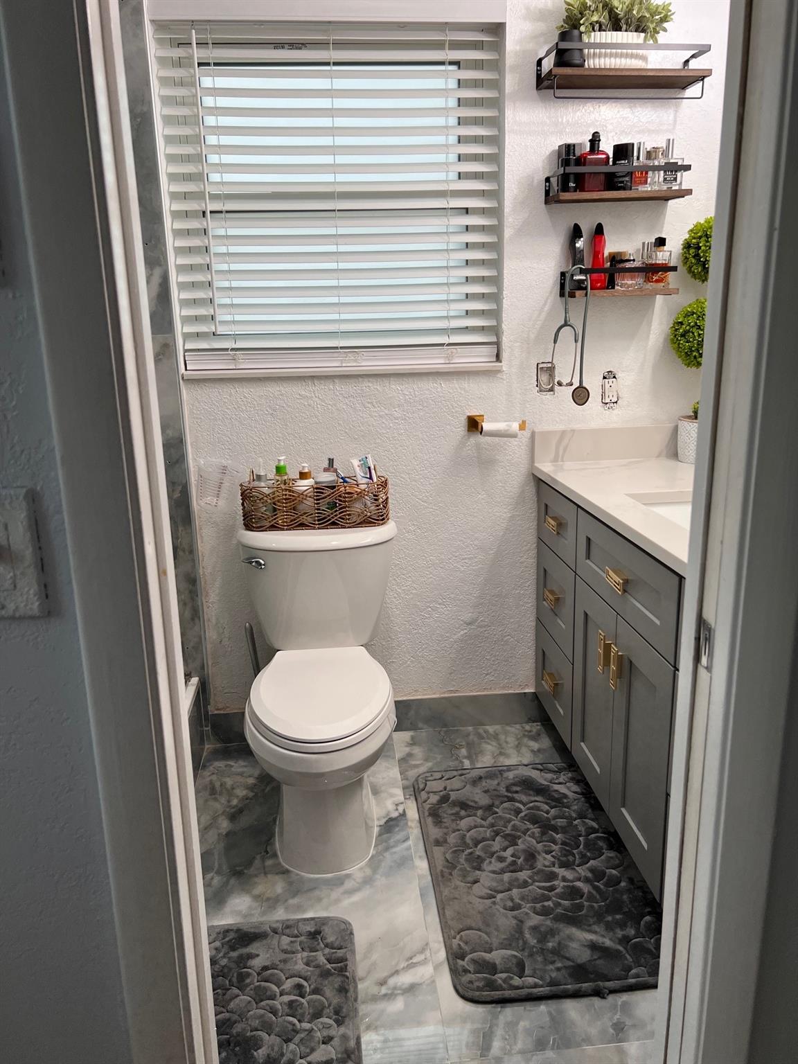 Photo 4 of home located at 165 NW 78th Ave, Margate FL