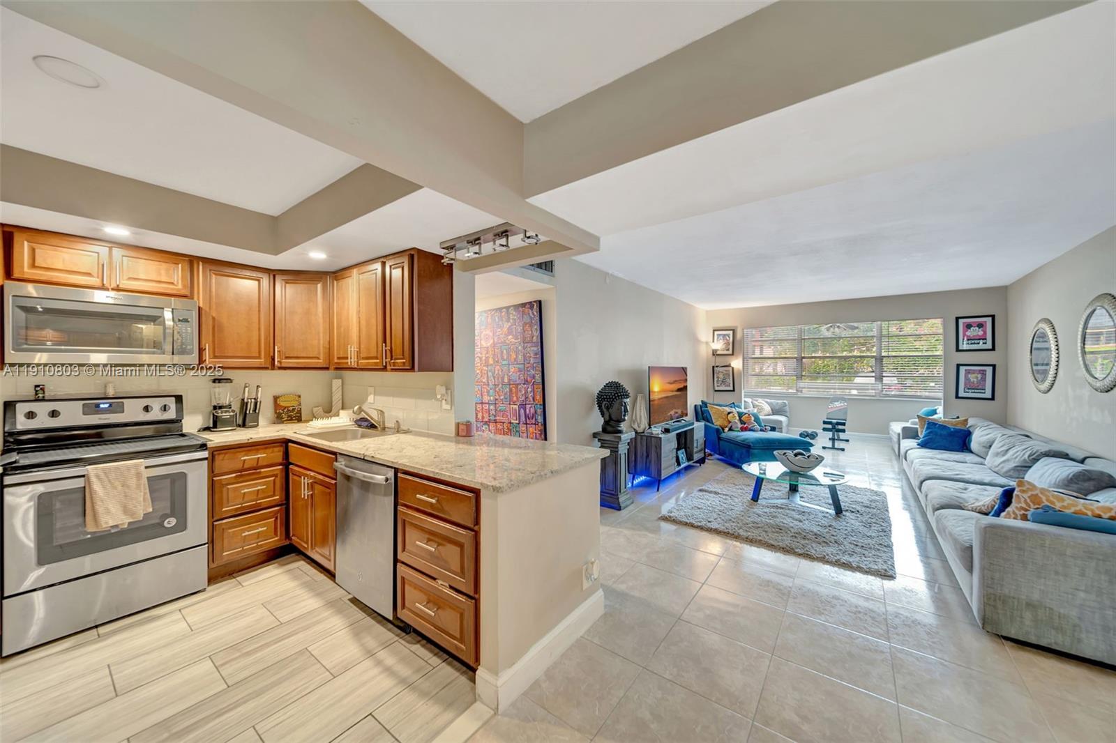 Plantation Place Condo