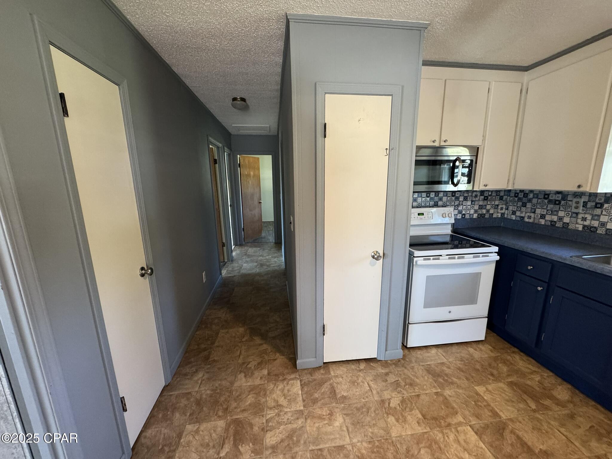 Image 12 For 8126 Adams Street